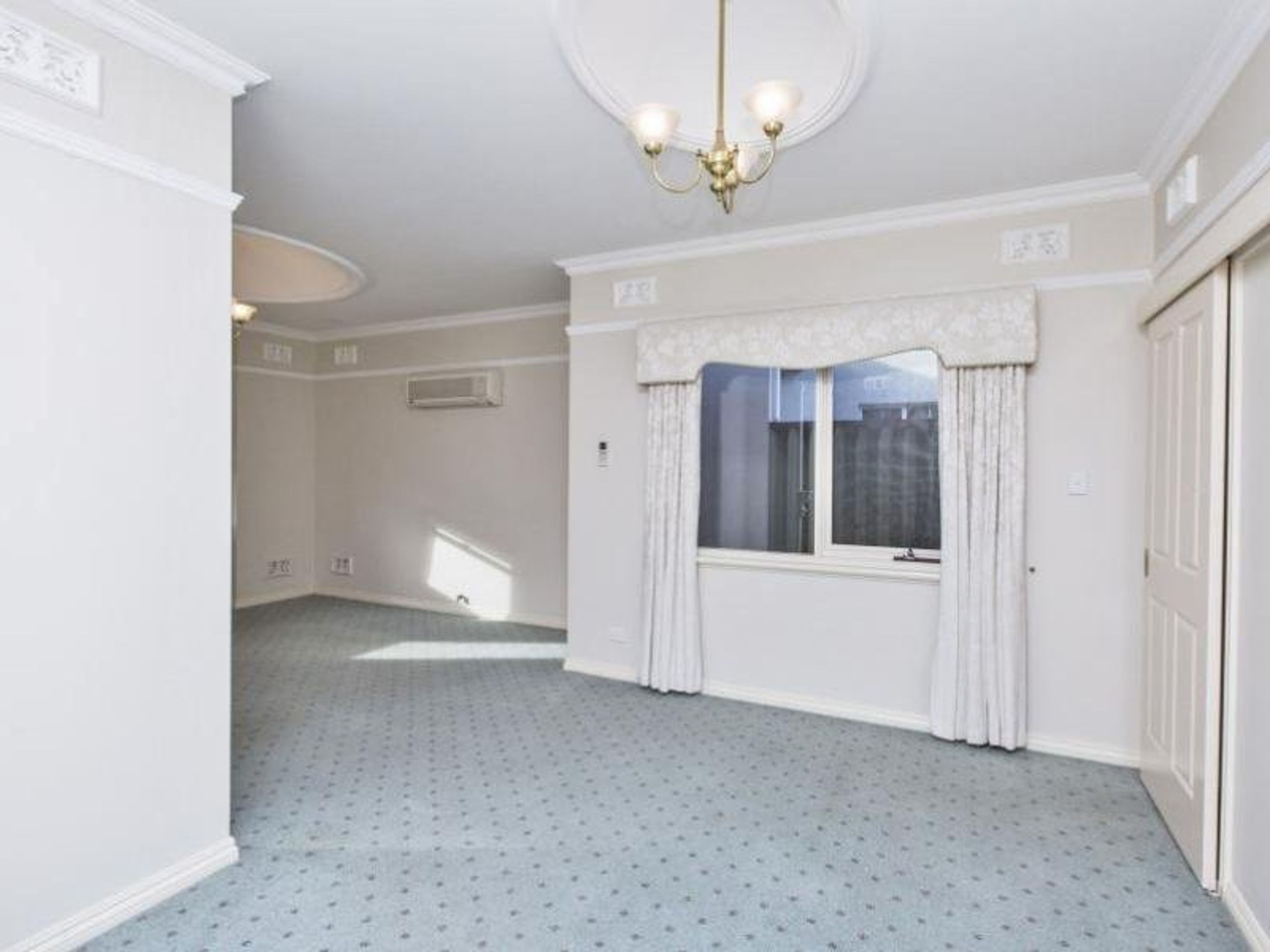 8 Honeyeater Circle, Wembley, WA 6014, Subiaco - Thumbnail 4