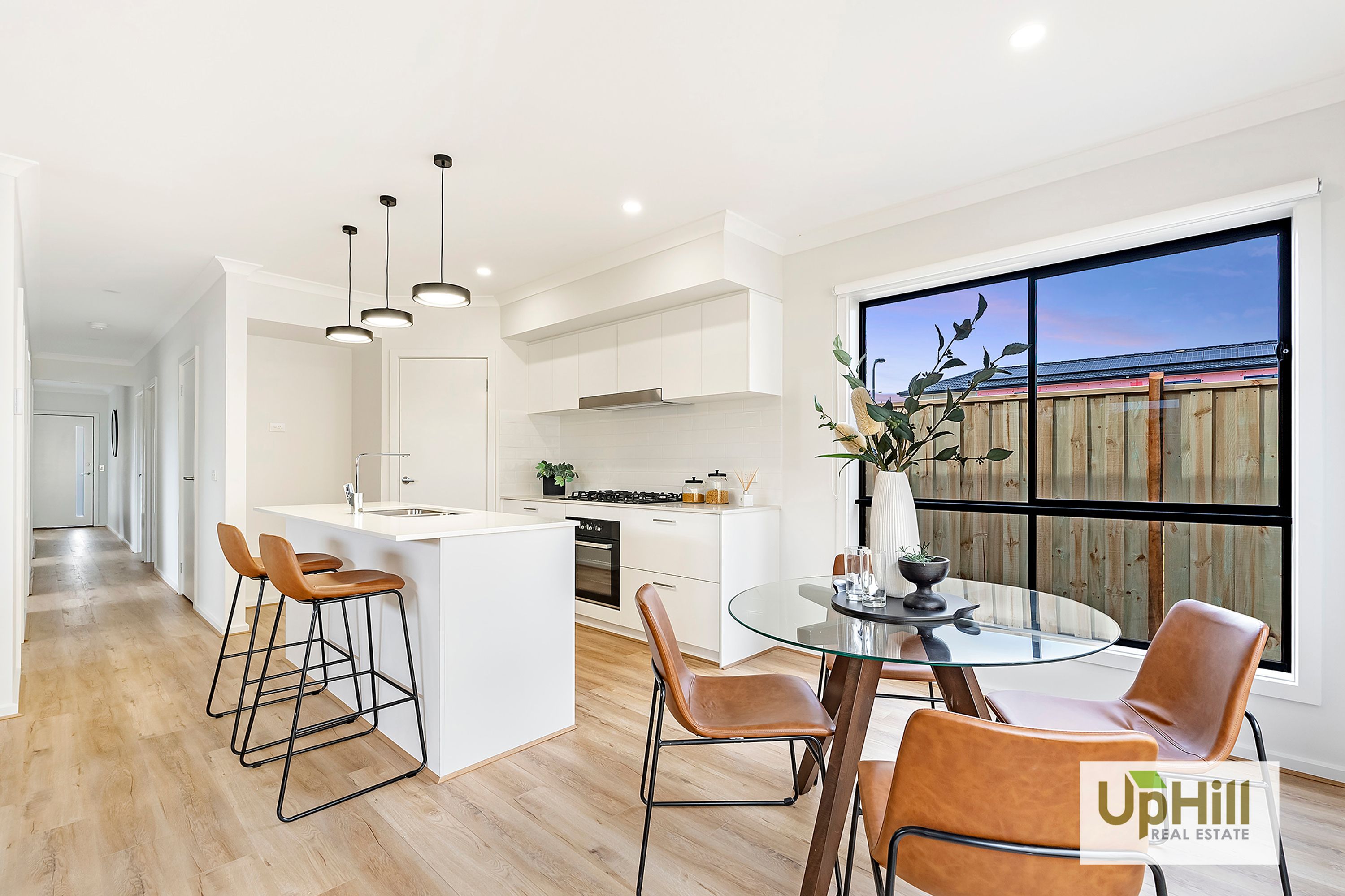 70 Flowerbloom Crescent, Clyde North - Thumbnail 5