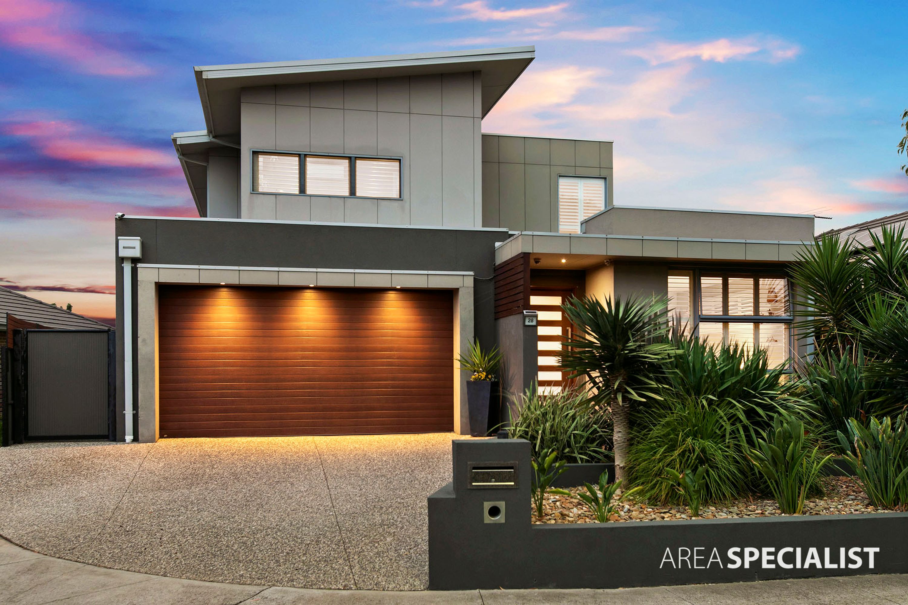 28 Woodward Way, Caroline Springs VIC 3023, Caroline Springs - Thumbnail 2