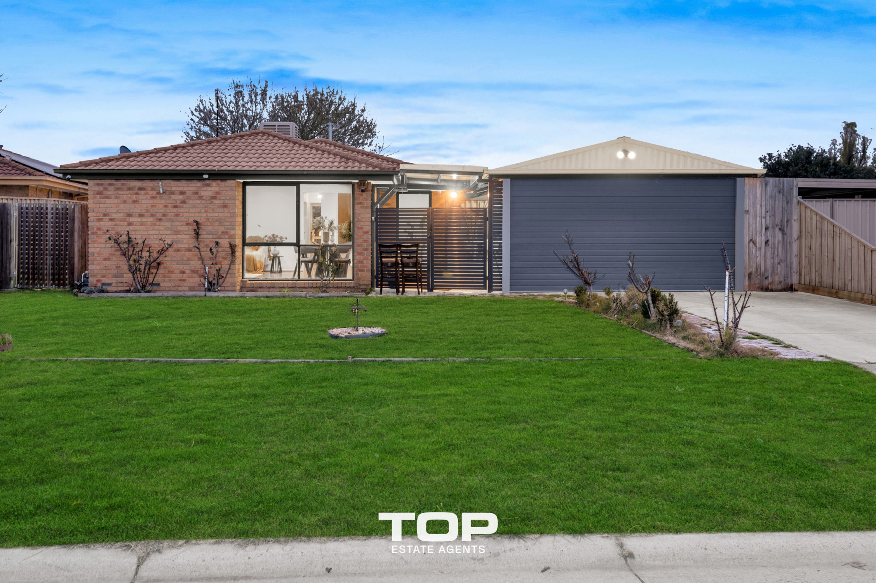 2 Christine Place, Cranbourne North - Thumbnail 2