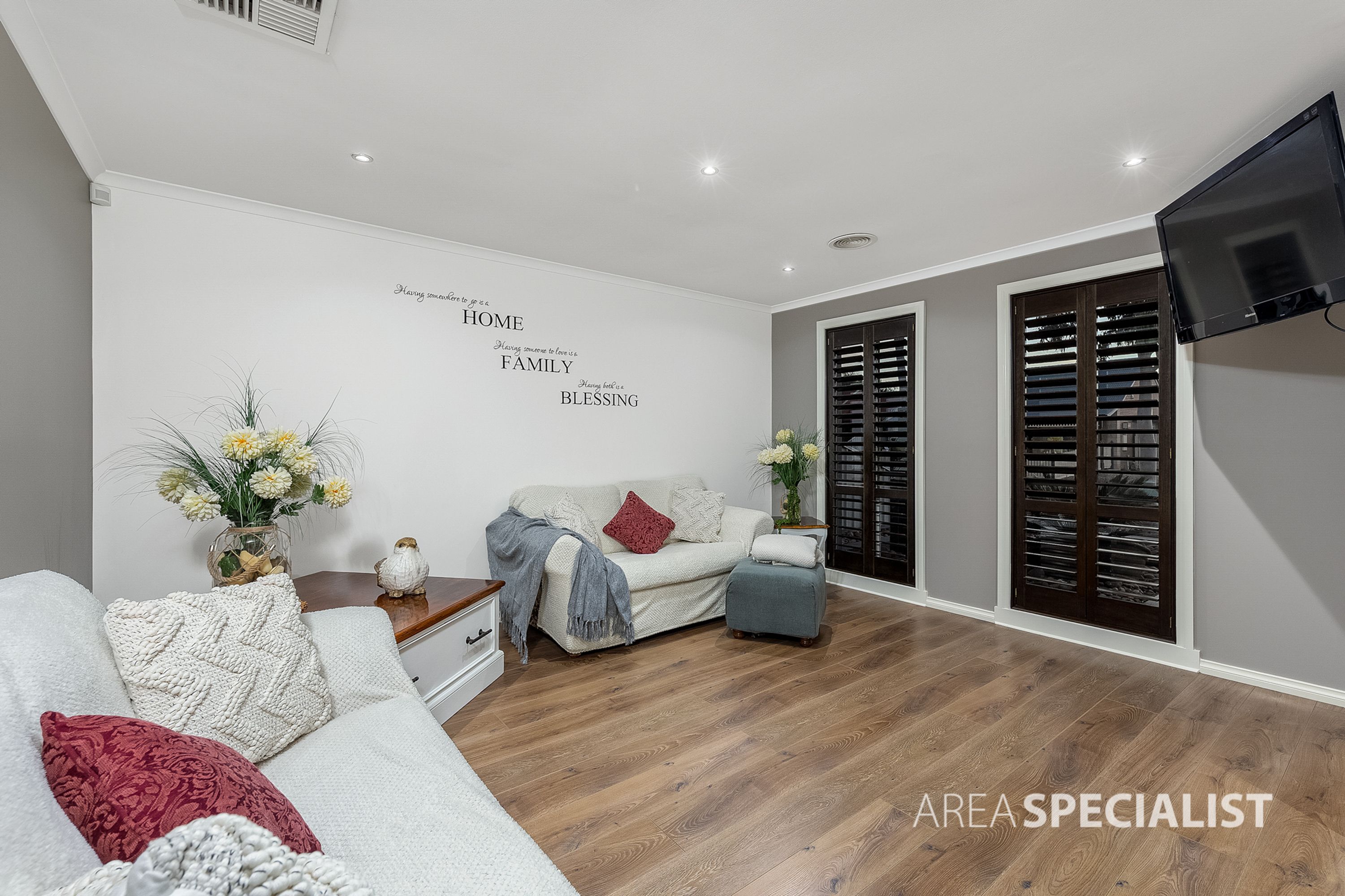 58 Naracoorte Drive, Caroline Springs VIC 3023, Caroline Springs - Thumbnail 8