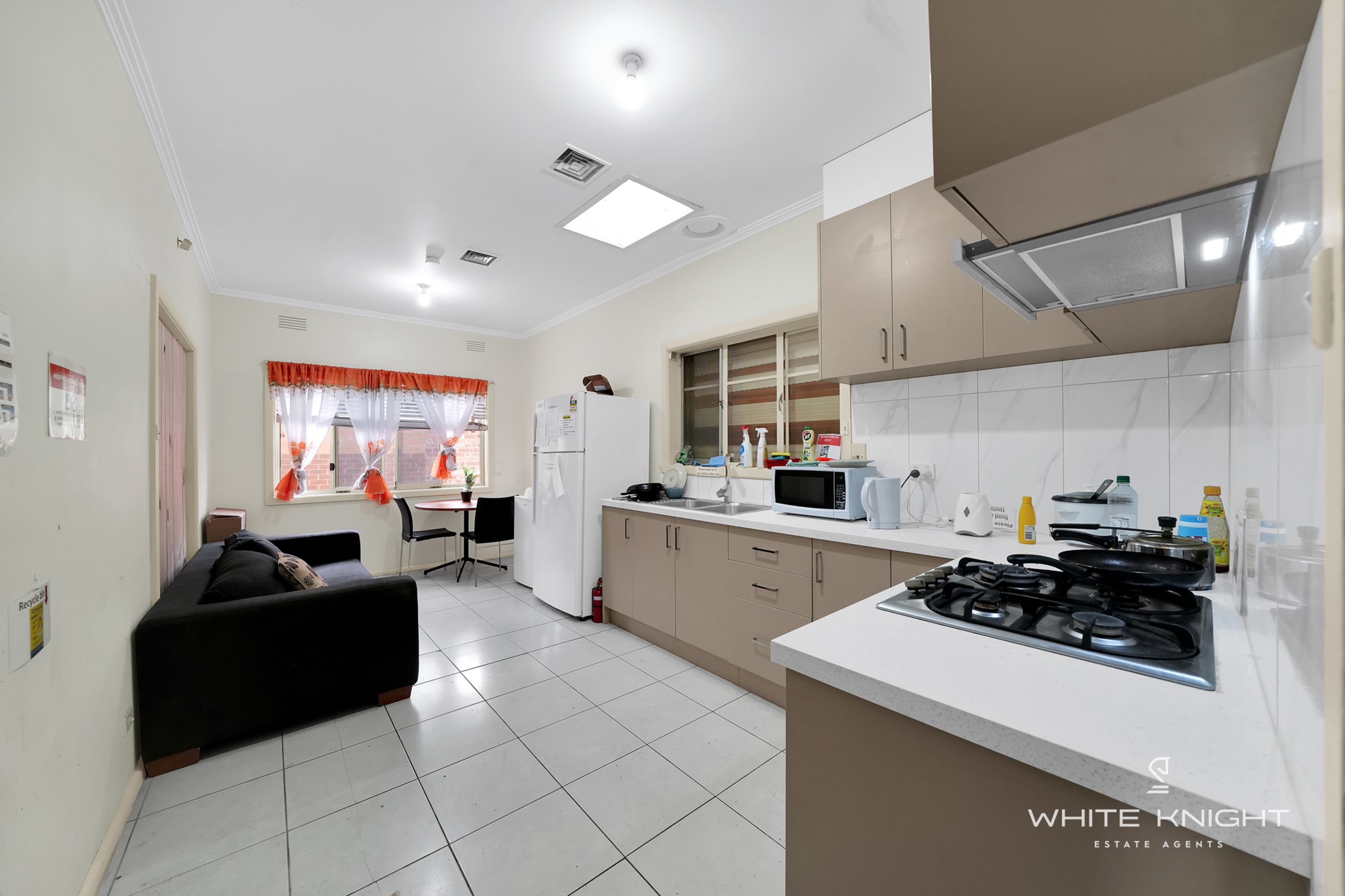 15 McIvor Road, St Albans VIC 3021, St Albans - Thumbnail 3