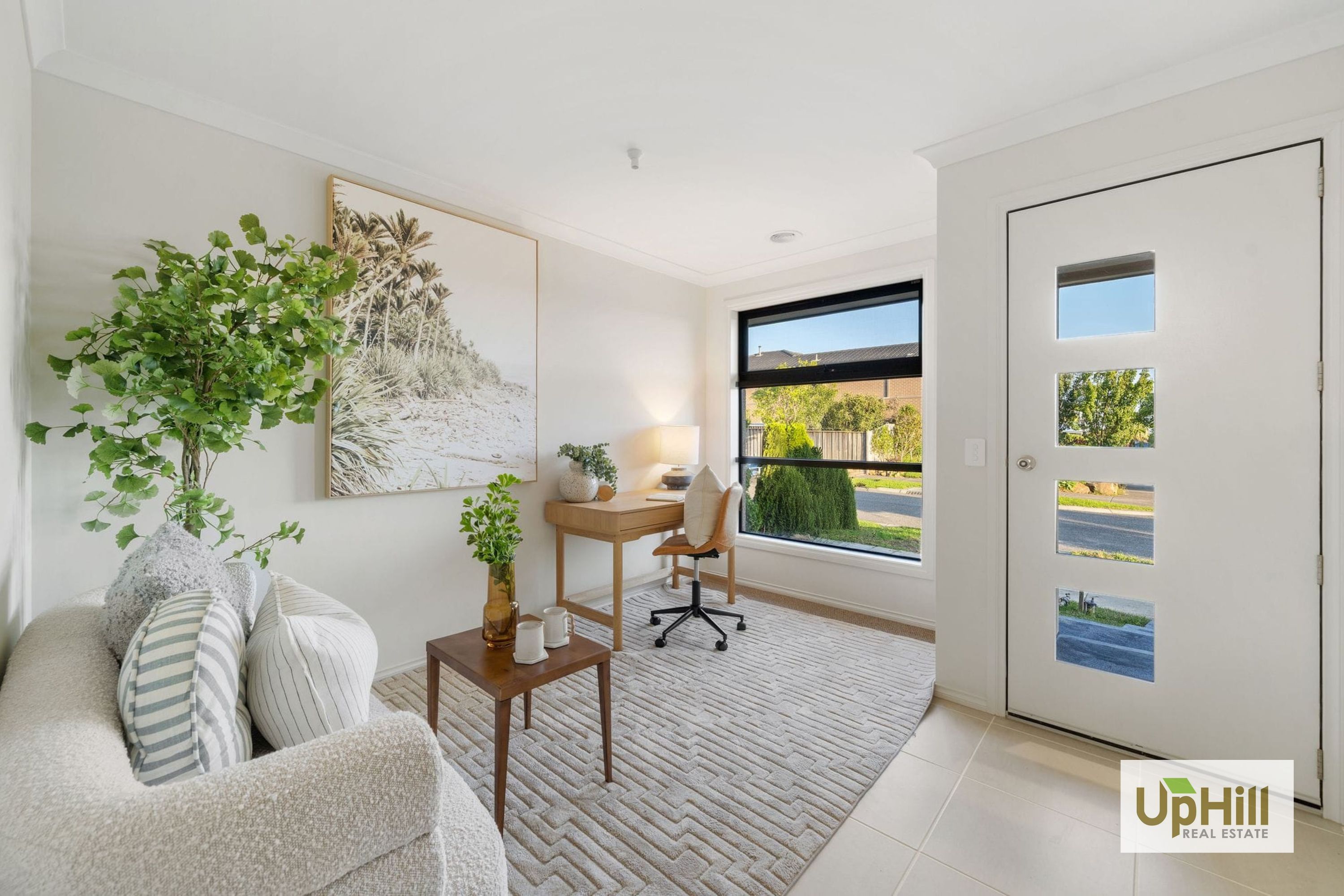58 Ellaroo Circuit, Clyde North - Thumbnail 2