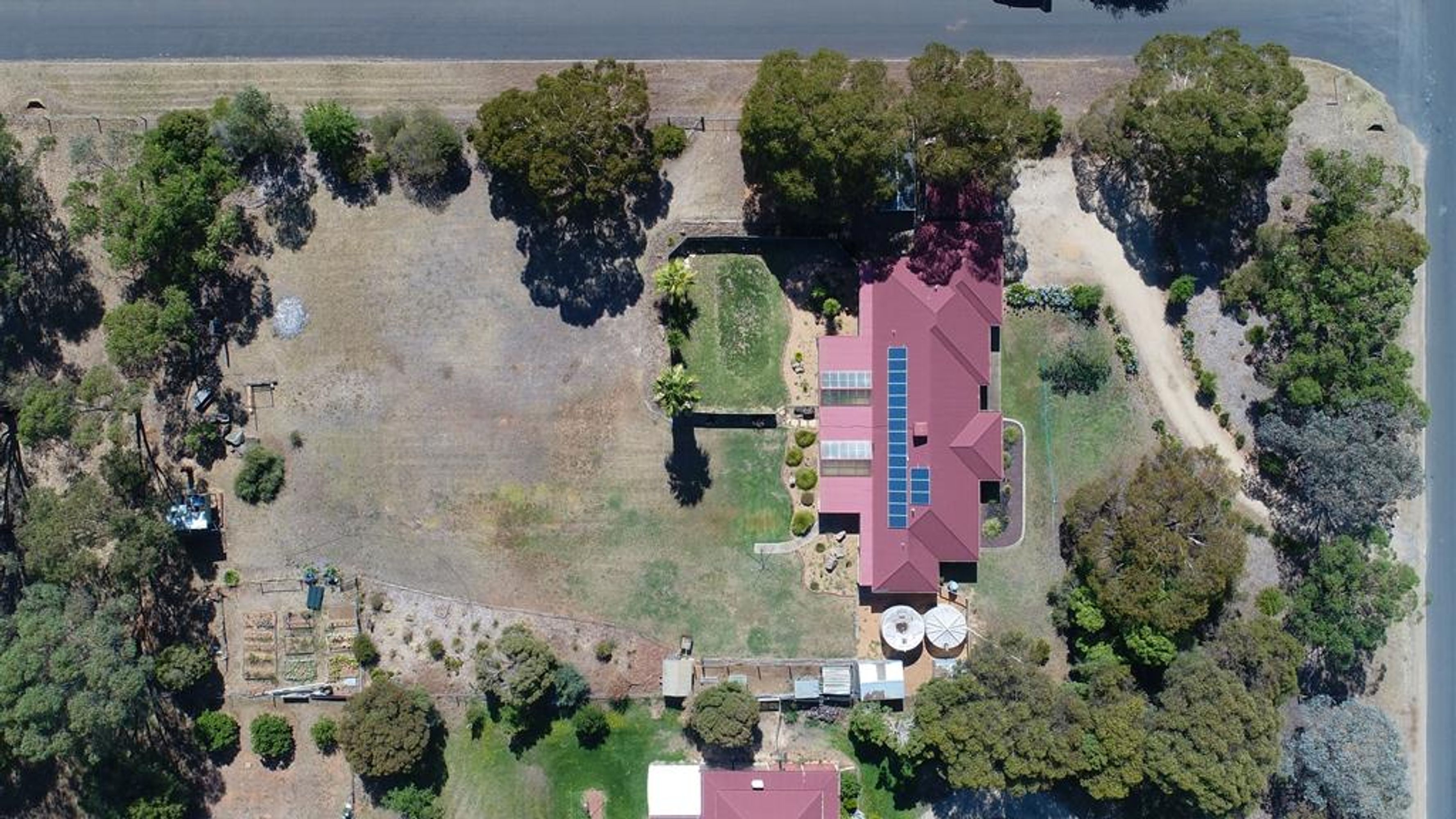 233 Butts Road, Numurkah - Thumbnail 2