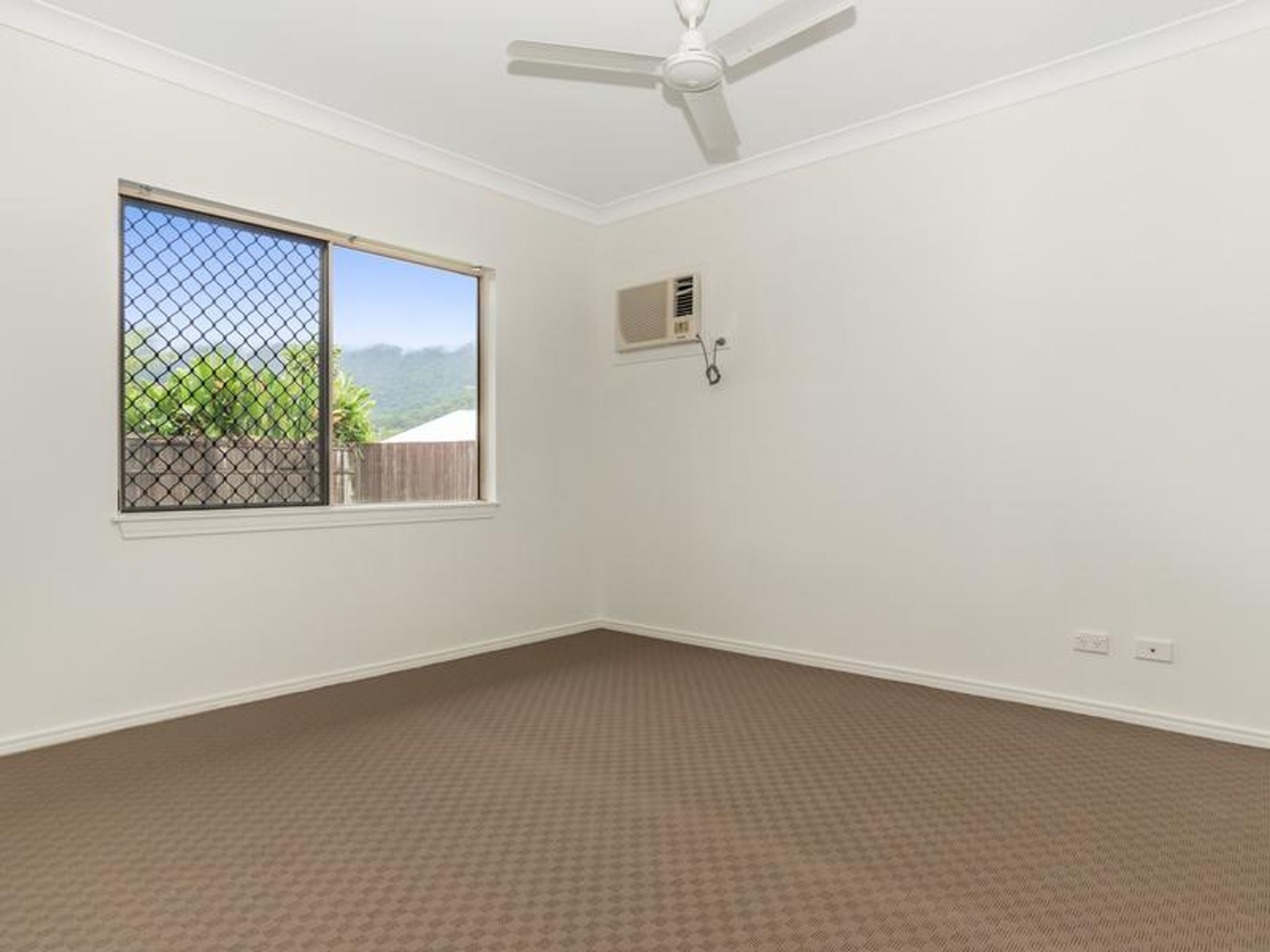 13 Pansini Street, Edmonton - Thumbnail 5
