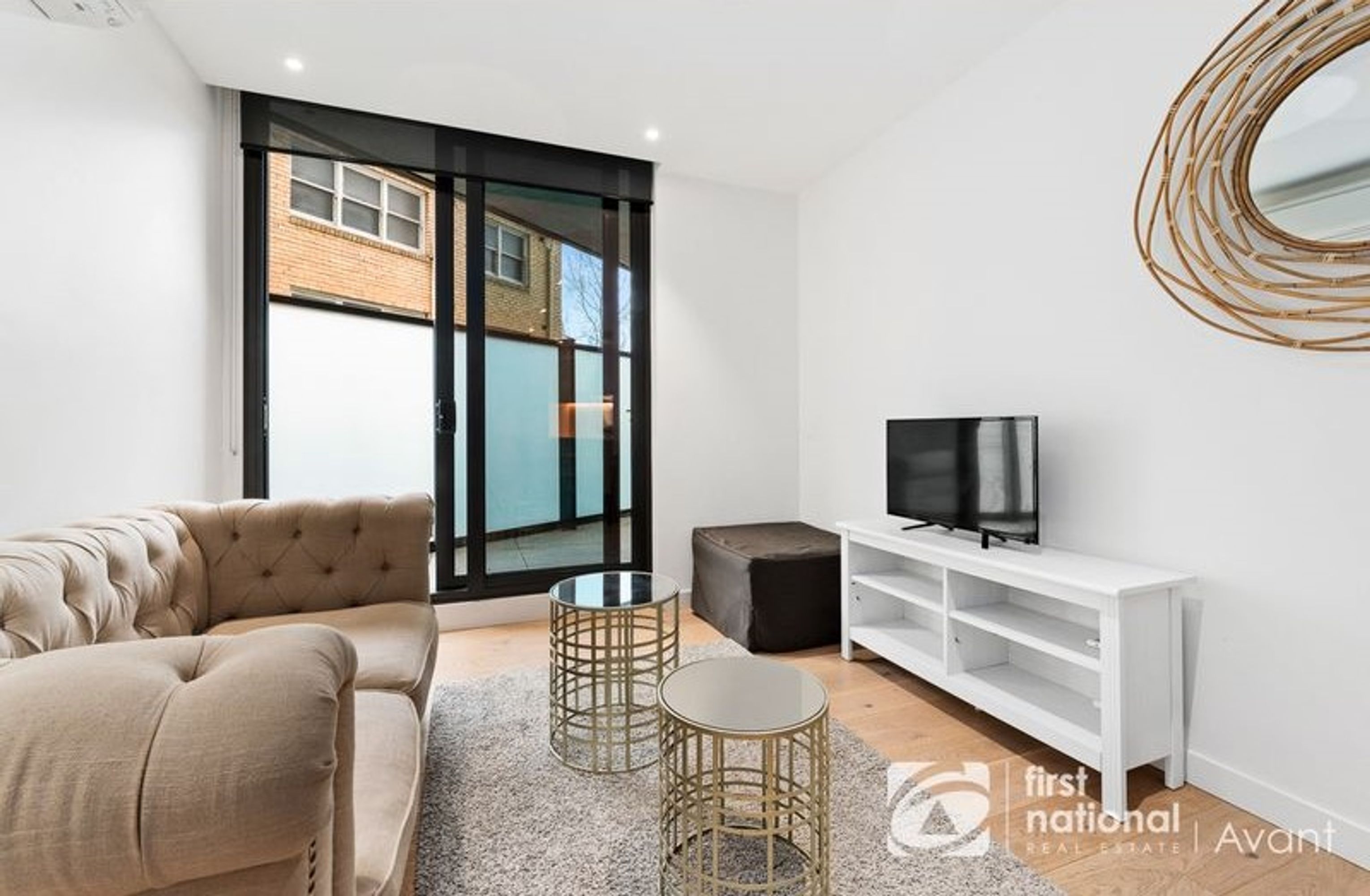 206/77 Queens Road, Melbourne - Thumbnail 3
