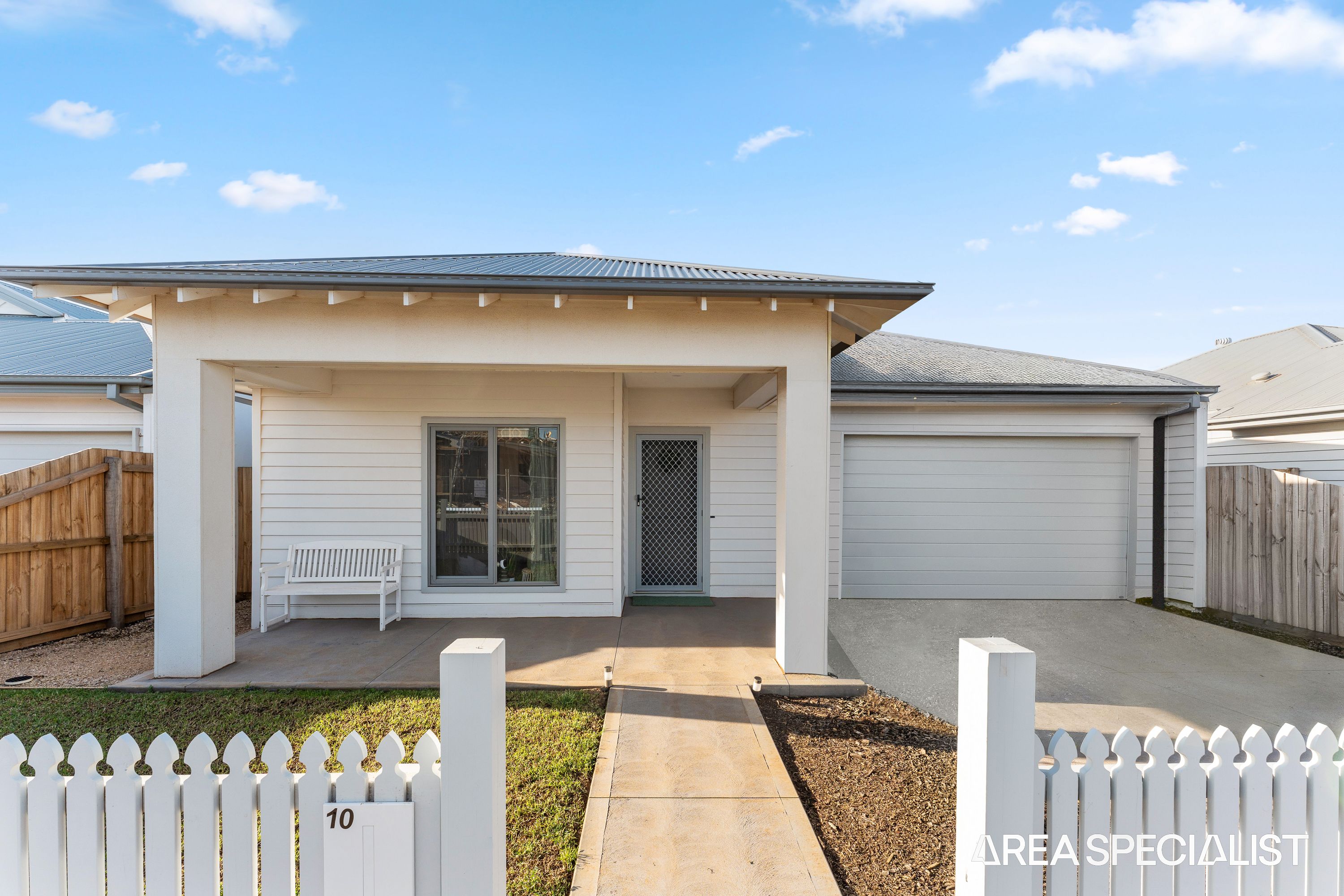 10 Murtoa Crescent, Eynesbury - Image 1