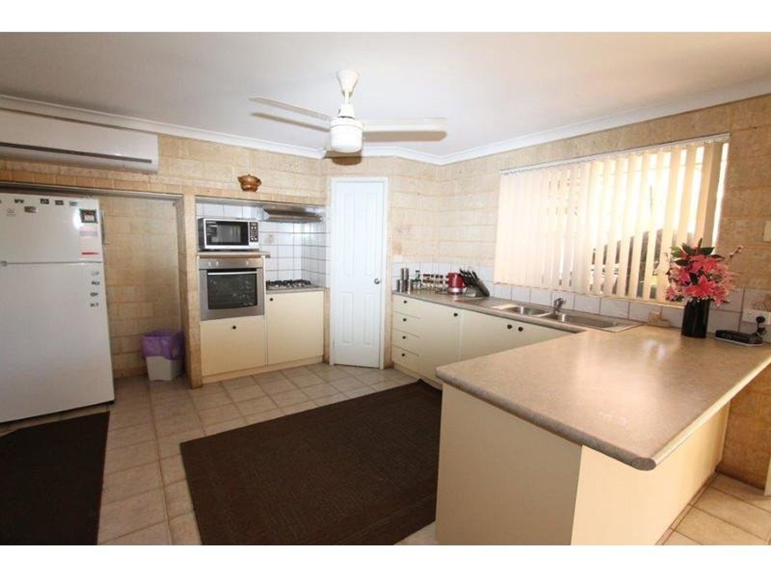 16B Beroona Loop, South Hedland, South Hedland - Thumbnail 5