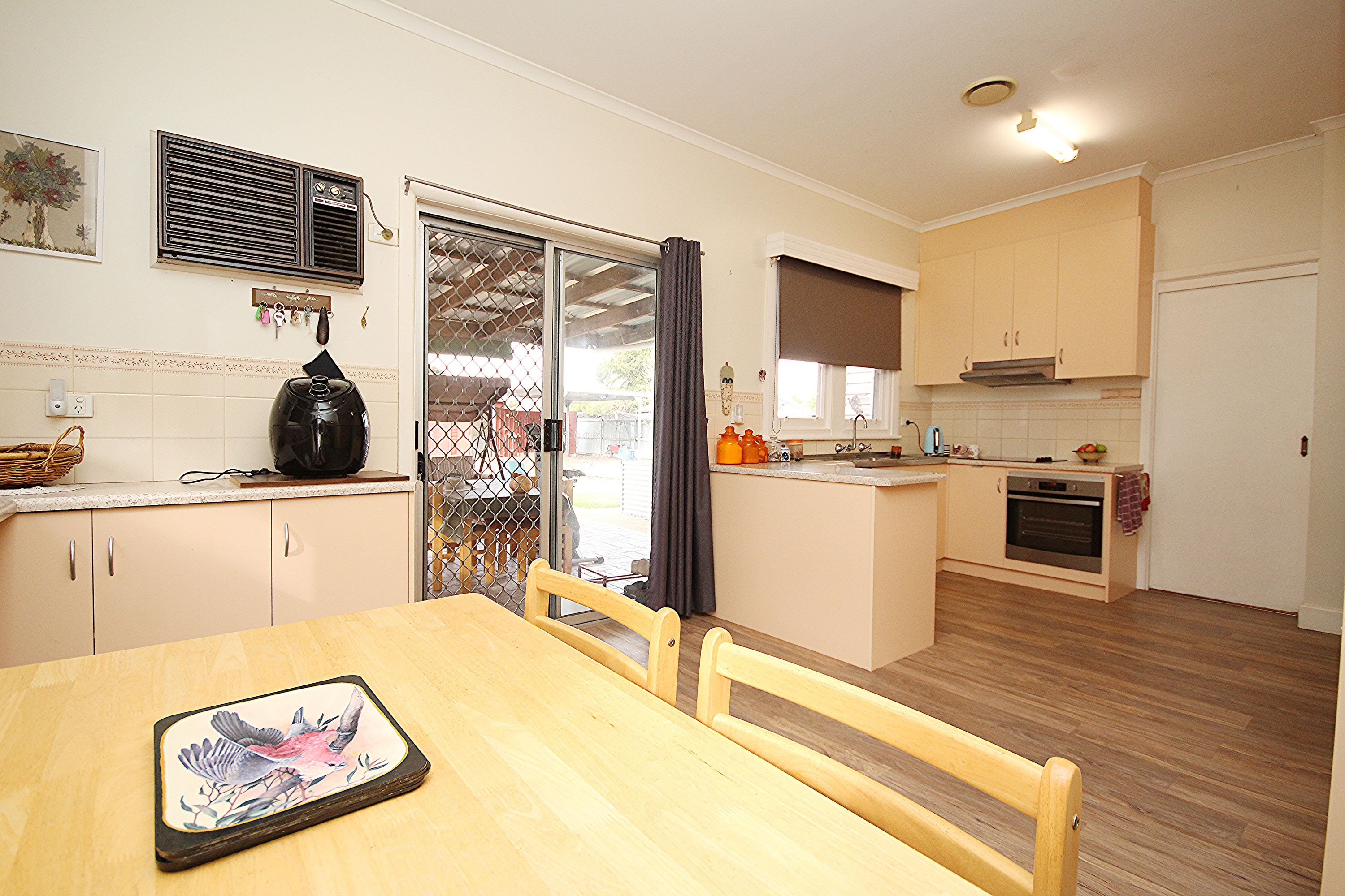 17 Hamilton Street, Murtoa VIC 3390, Murtoa - Thumbnail 2