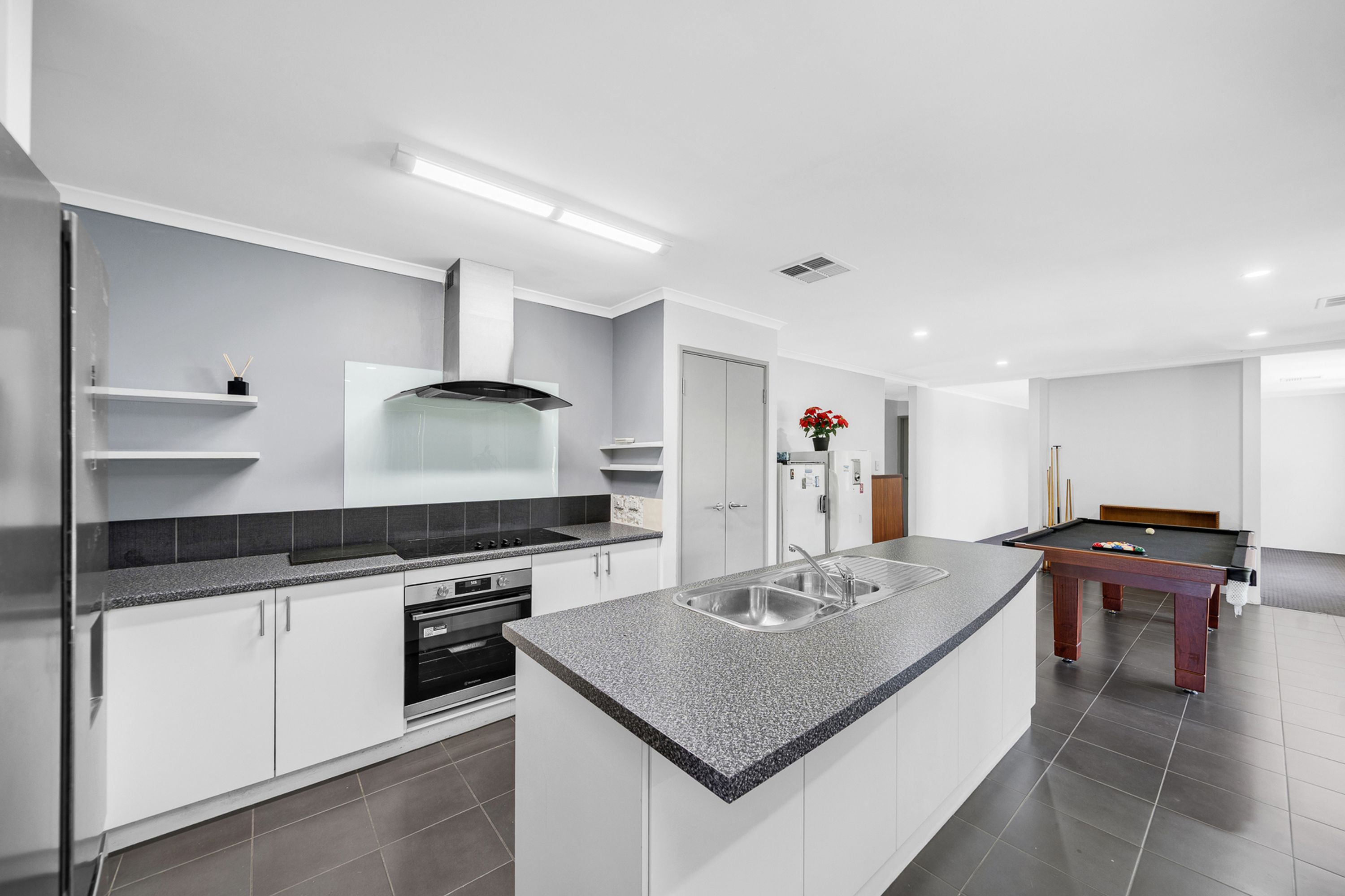 38 Warrida Way, Maddington, WA 6109, Maddington - Thumbnail 7