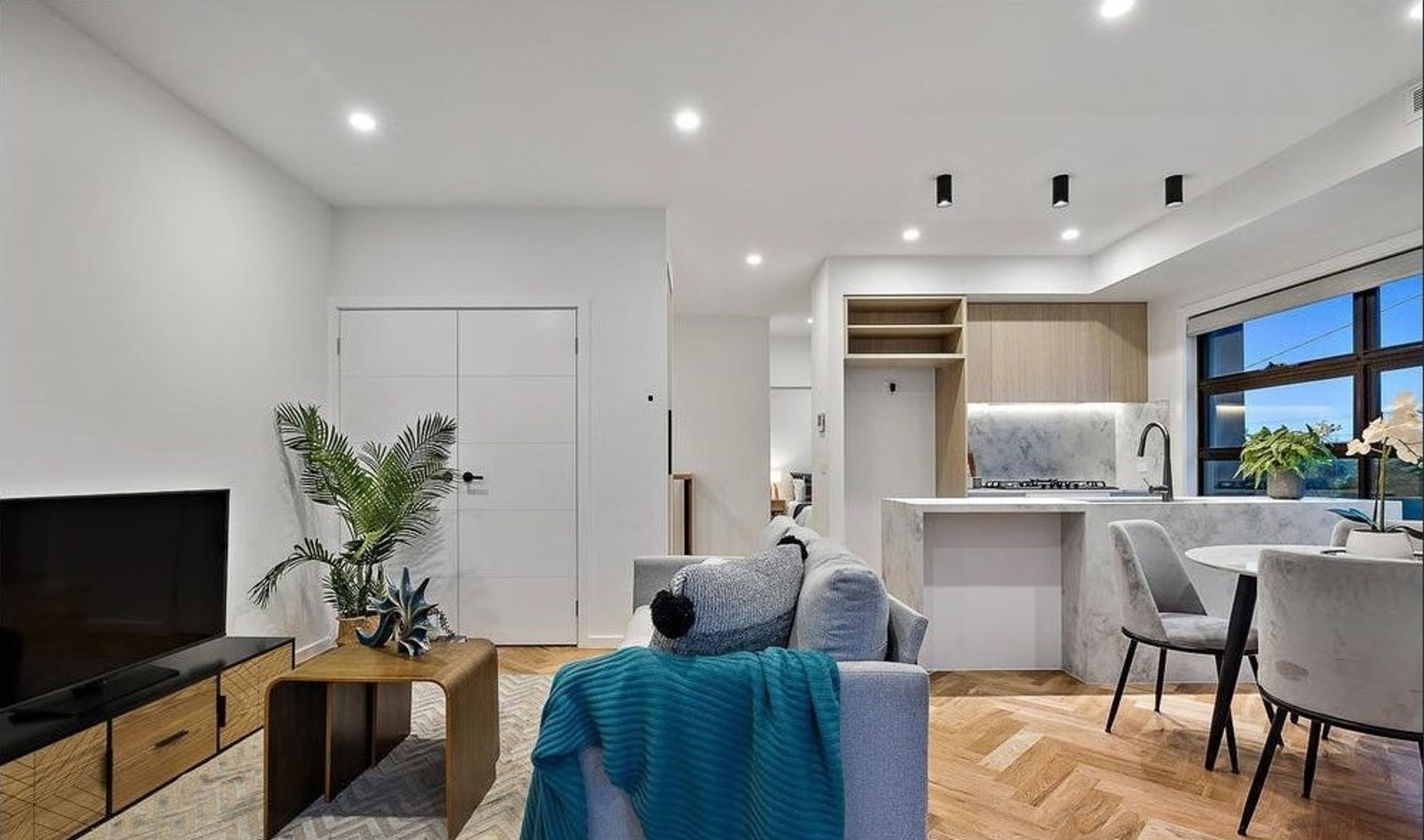 Unit 8/96-98 Beverley Street, Doncaster East - Thumbnail 4
