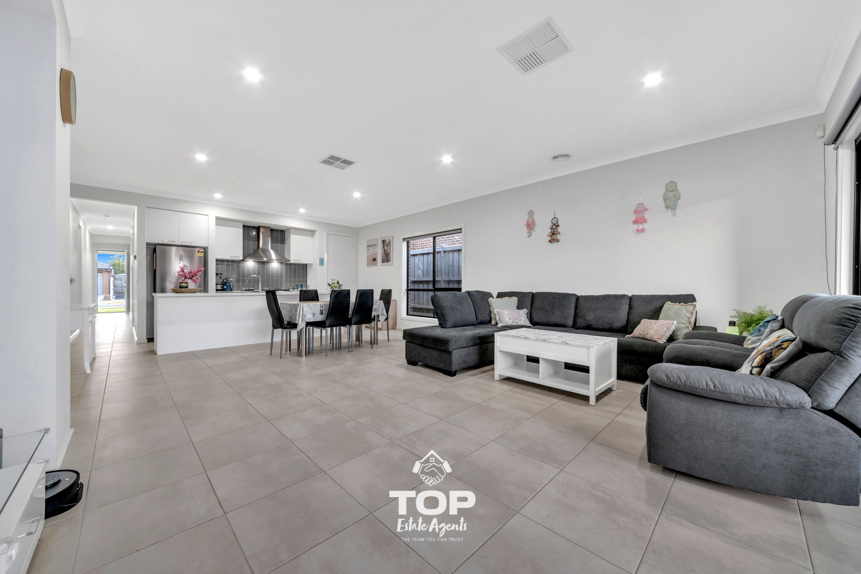 28 Serengeti Street, Clyde North - Thumbnail 7