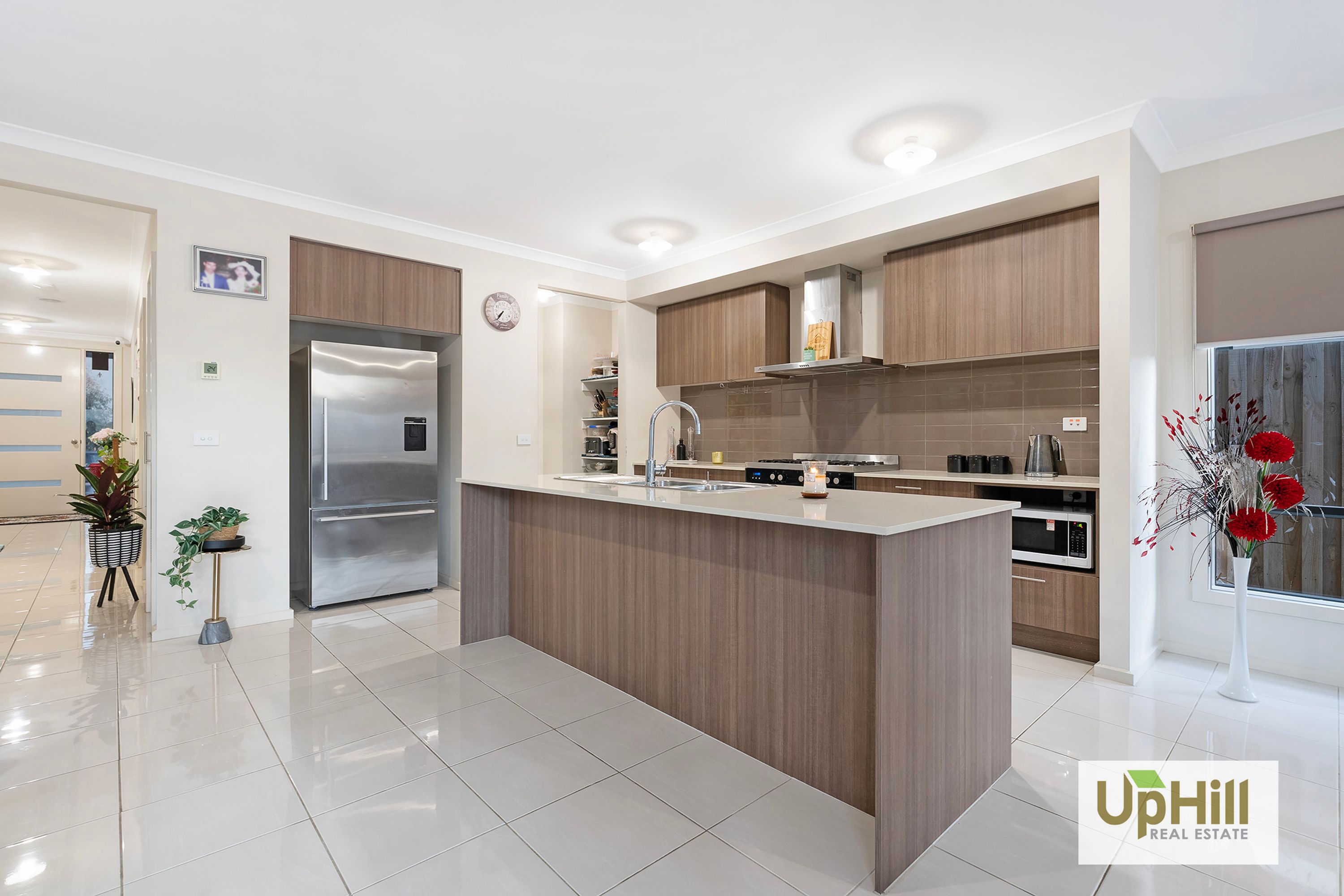 19 Camaro Drive, Cranbourne East - Thumbnail 4
