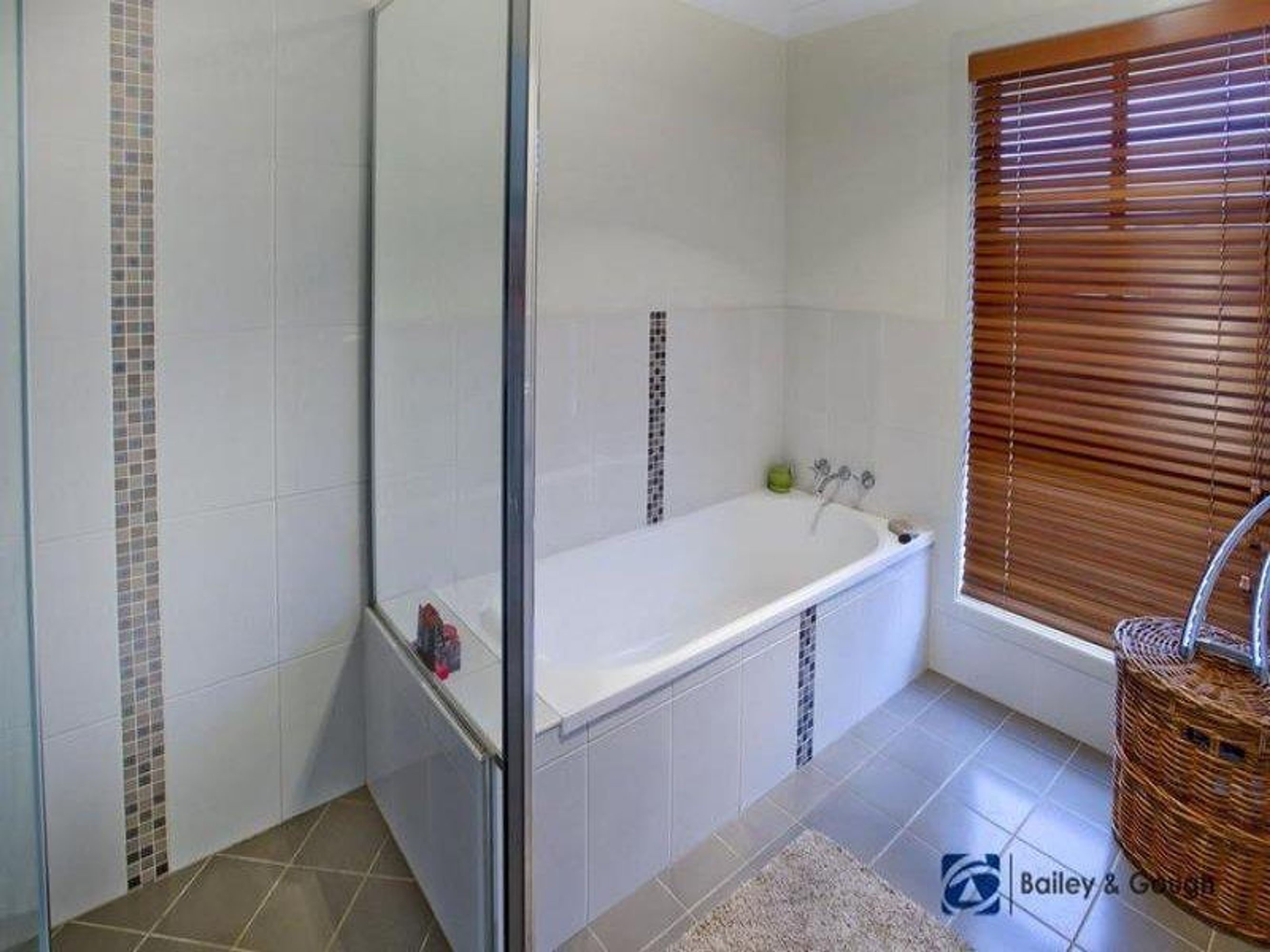 42 Riverdale Court, Grafton - Thumbnail 8