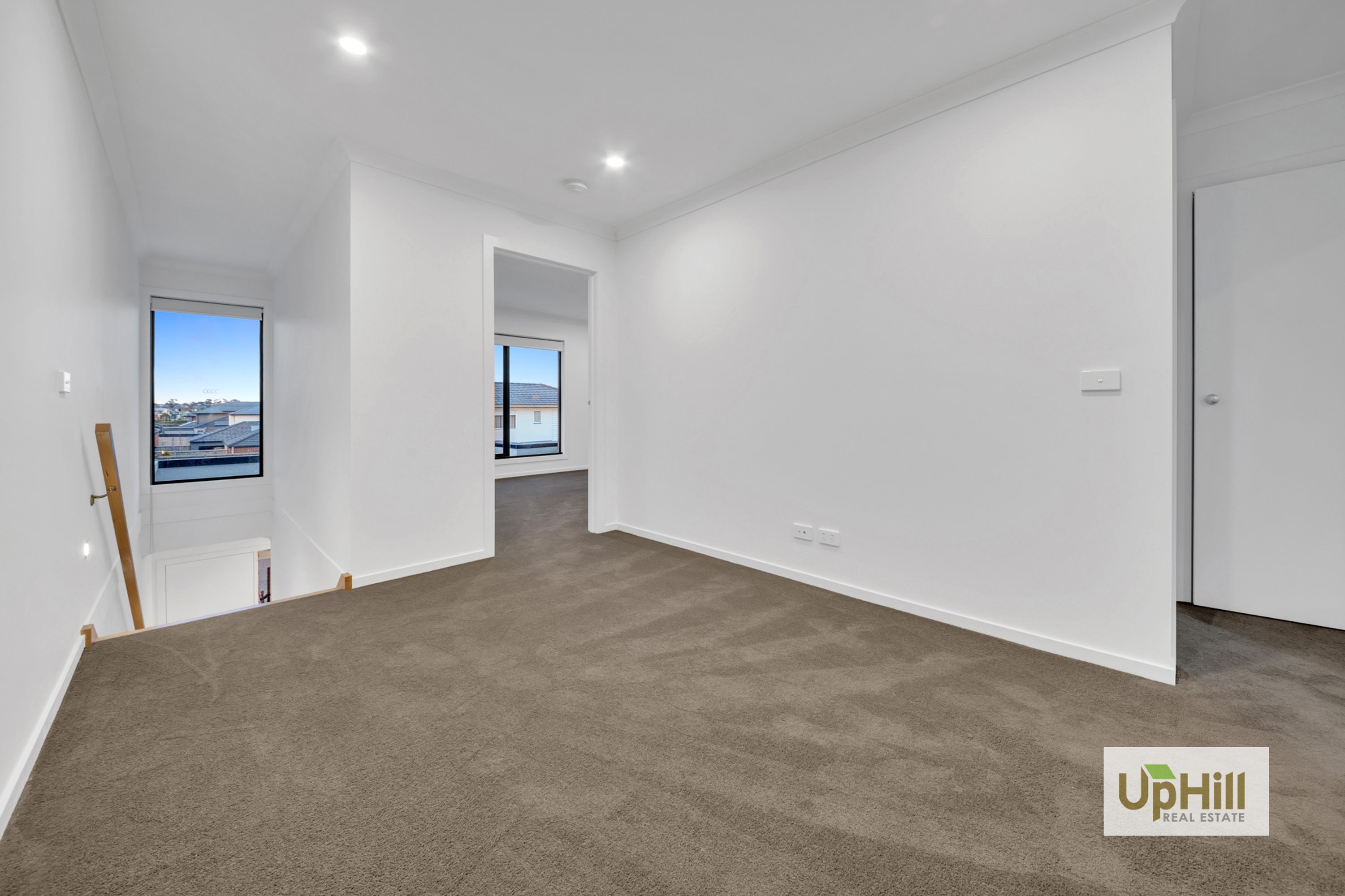 8 Tarnbeck Circuit, Clyde North - Thumbnail 8