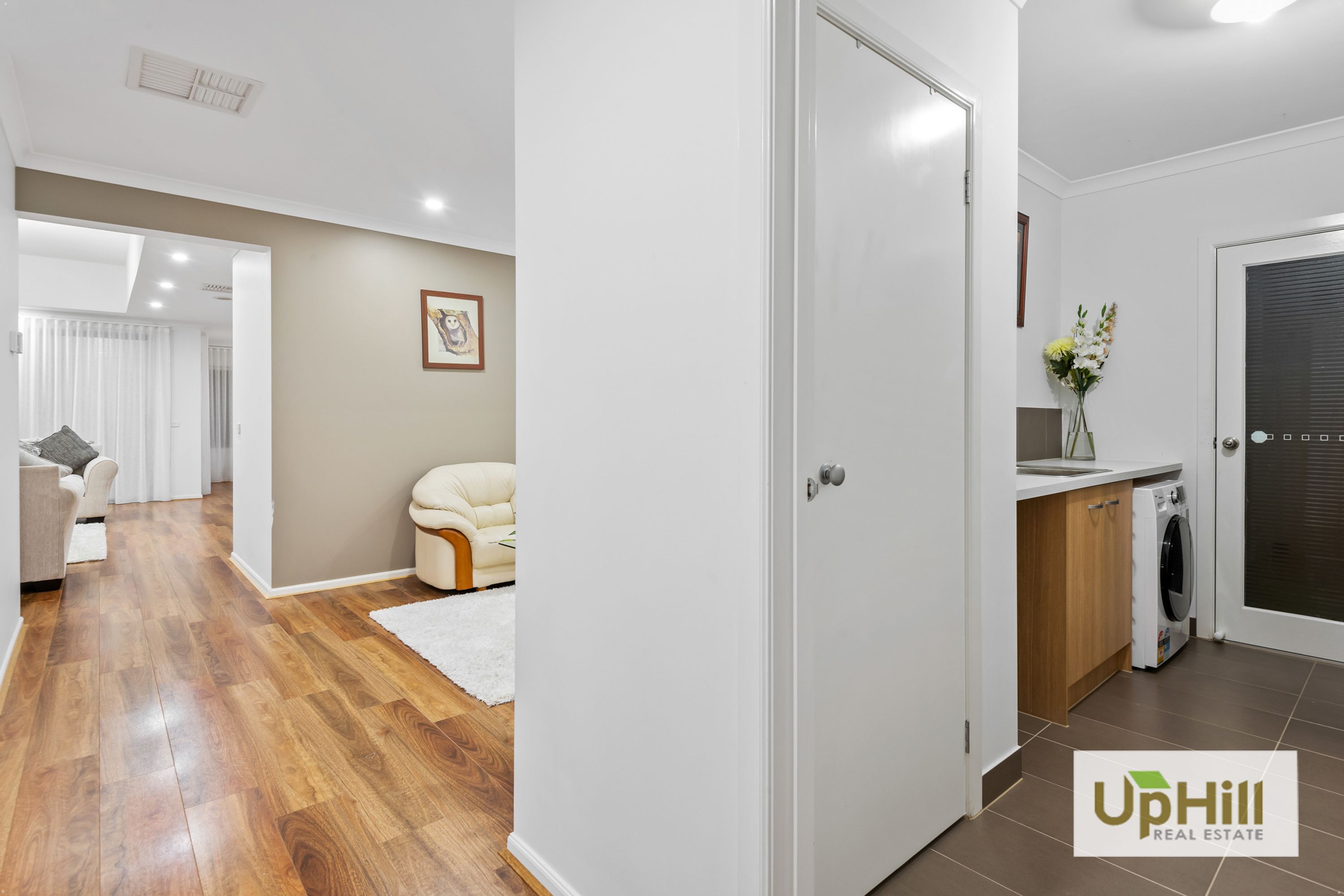 28 Hartland Drive, Cranbourne North - Thumbnail 3