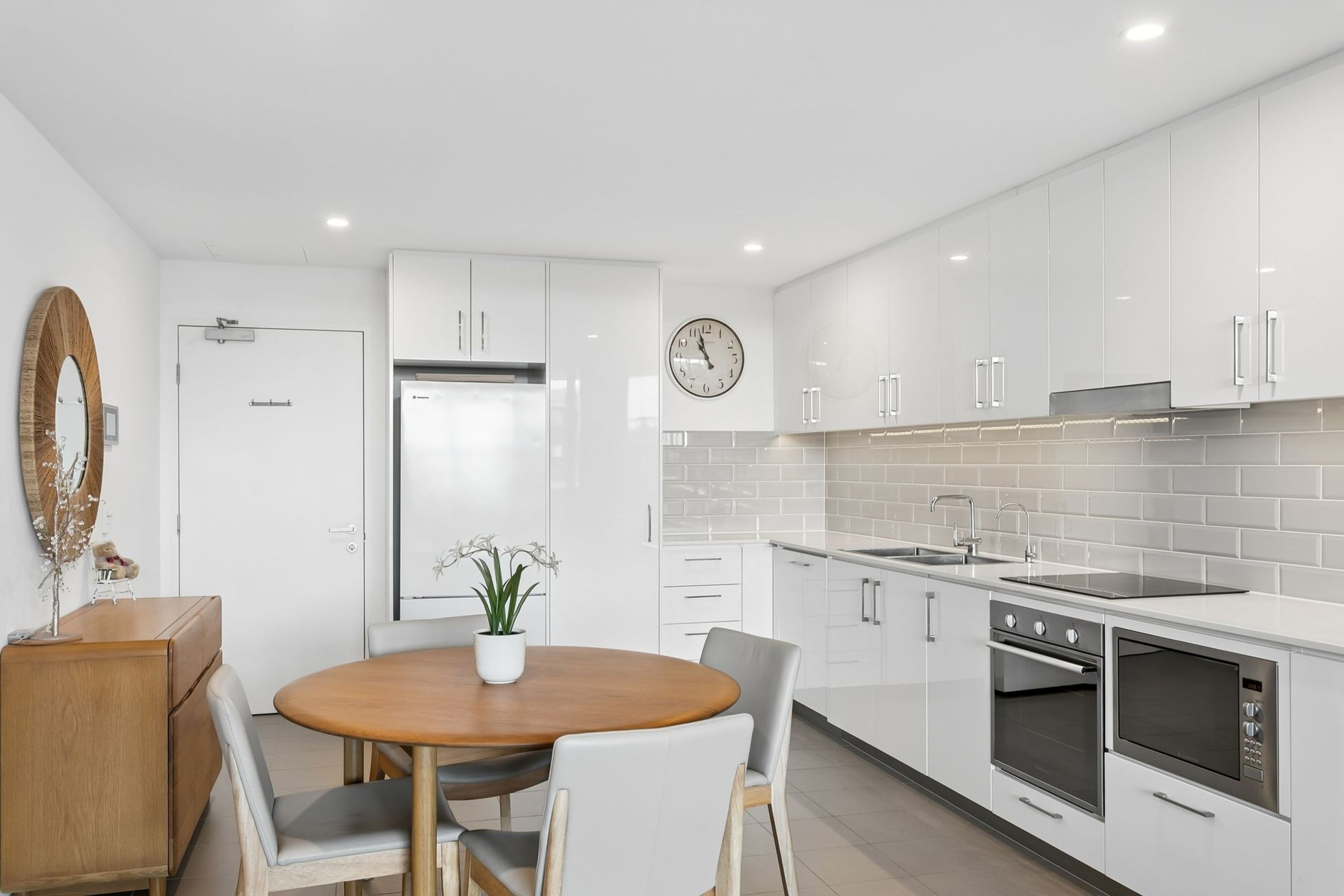 408/408/2 Wembley Court, Subiaco - Image 1