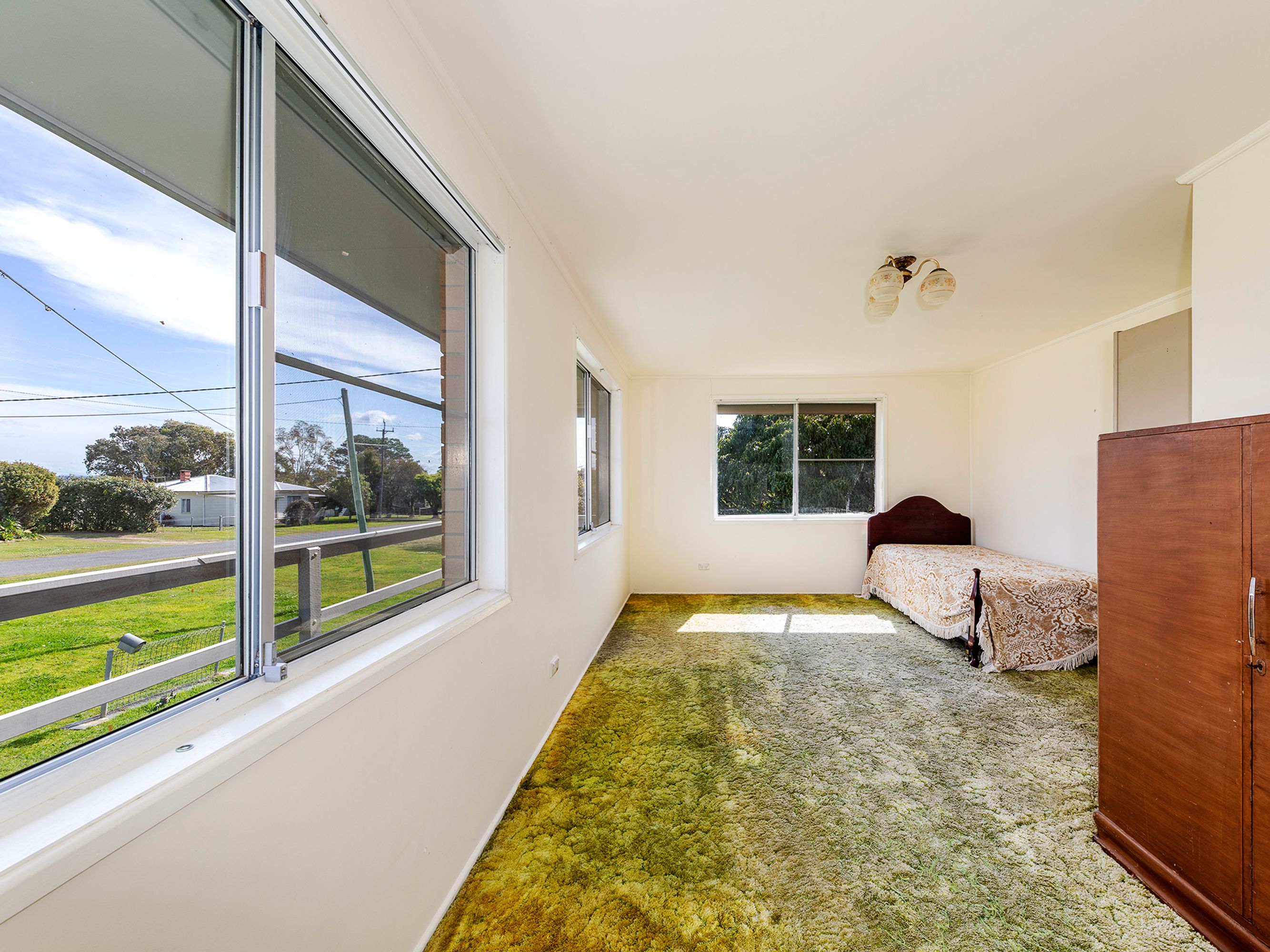 14 High Street, Lawrence - Thumbnail 8