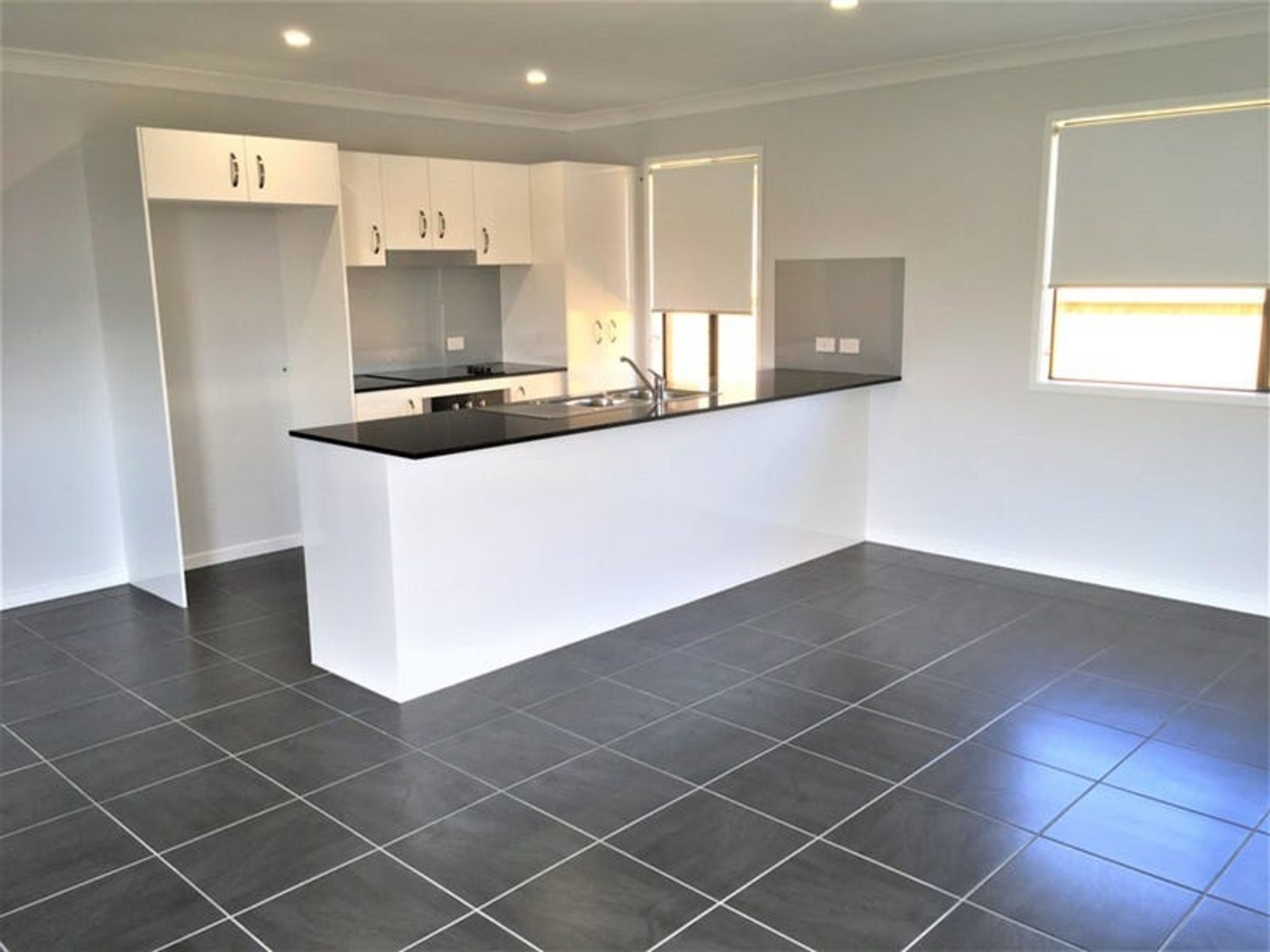 8 Norfolk Street, Springfield Lakes - Thumbnail 3