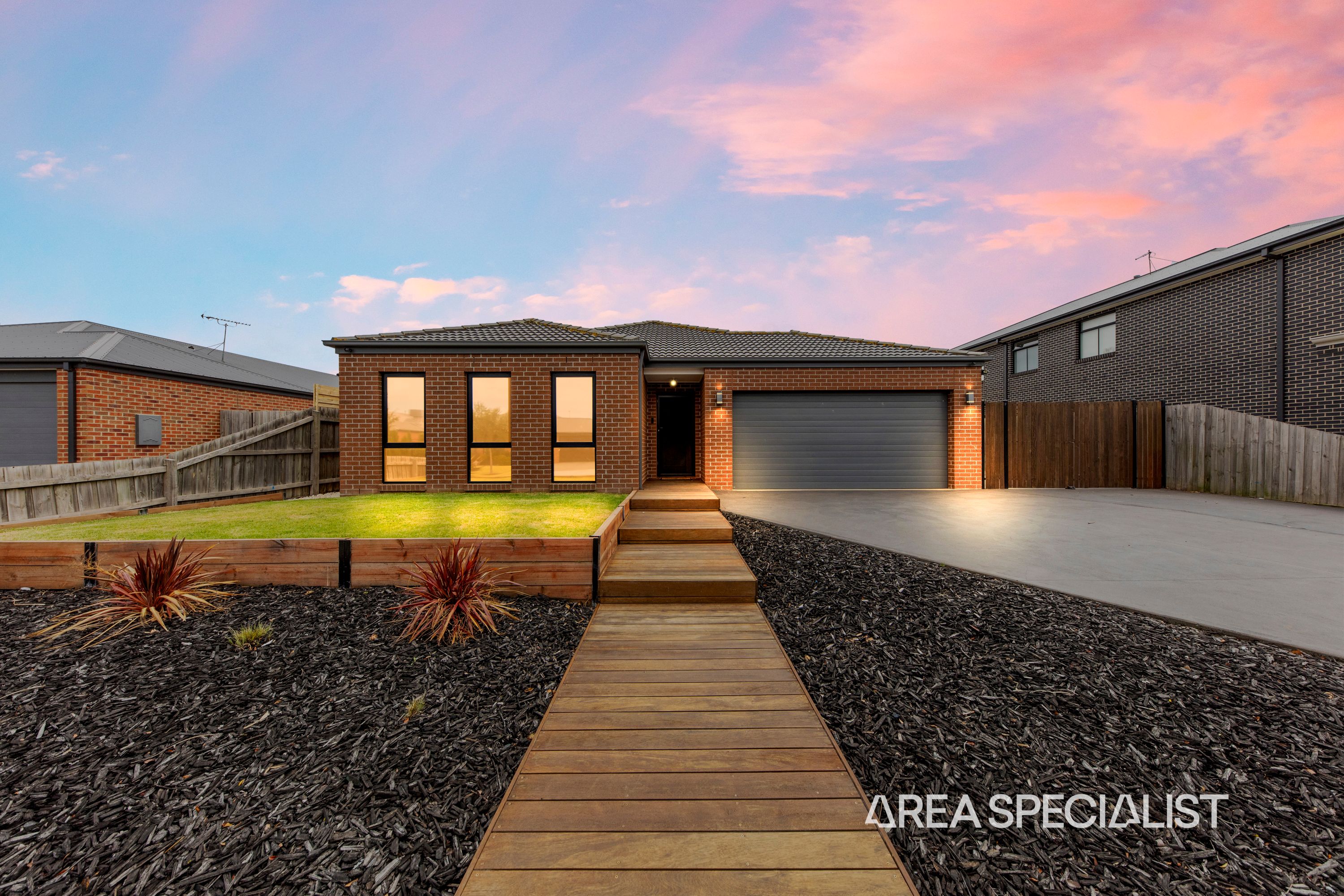 44 Diamond Drive, Koo Wee Rup, Koo Wee Rup - Image 1