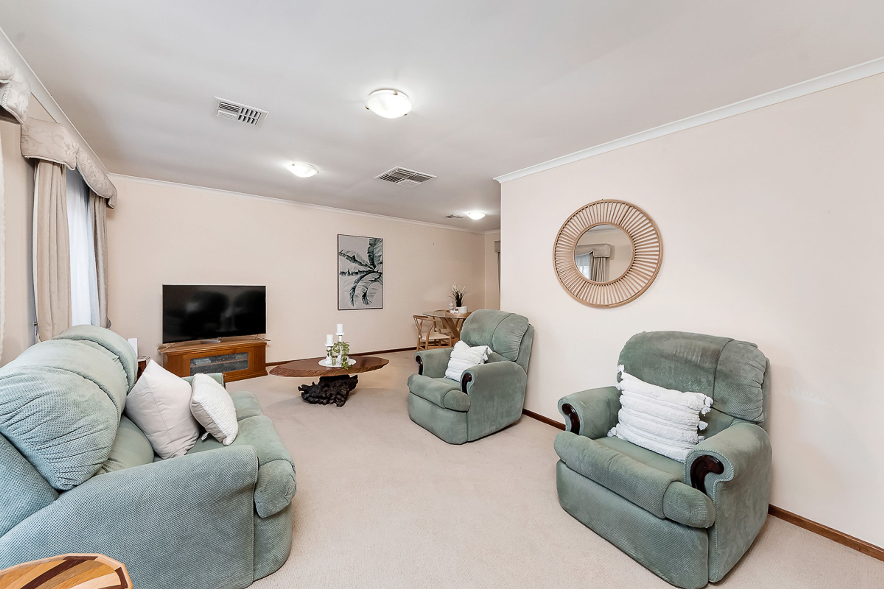 8 Knightsbridge Court, Happy Valley, SA 5159, Happy Valley - Thumbnail 5