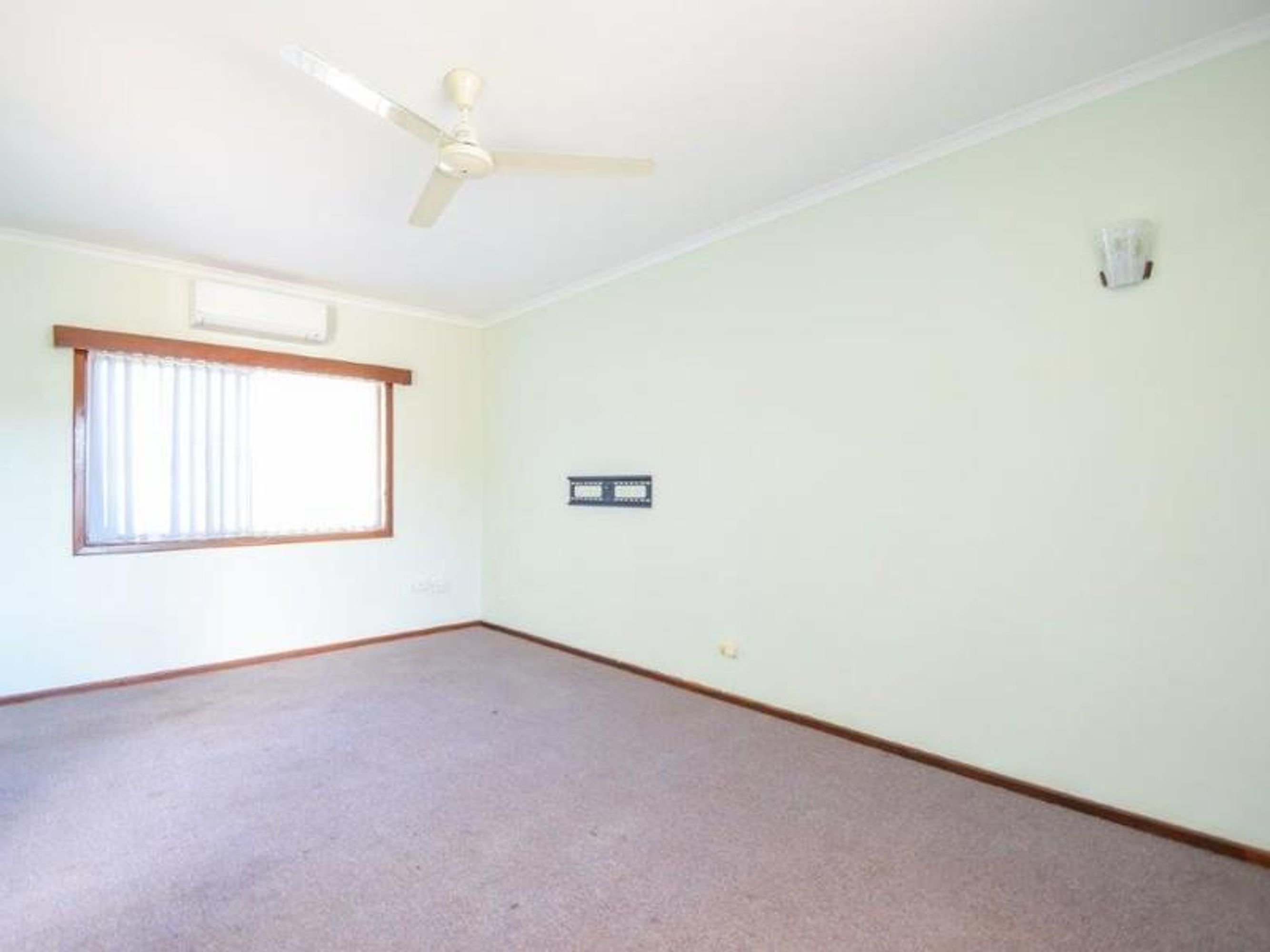 7 Steamer Avenue, South Hedland, South Hedland - Thumbnail 6