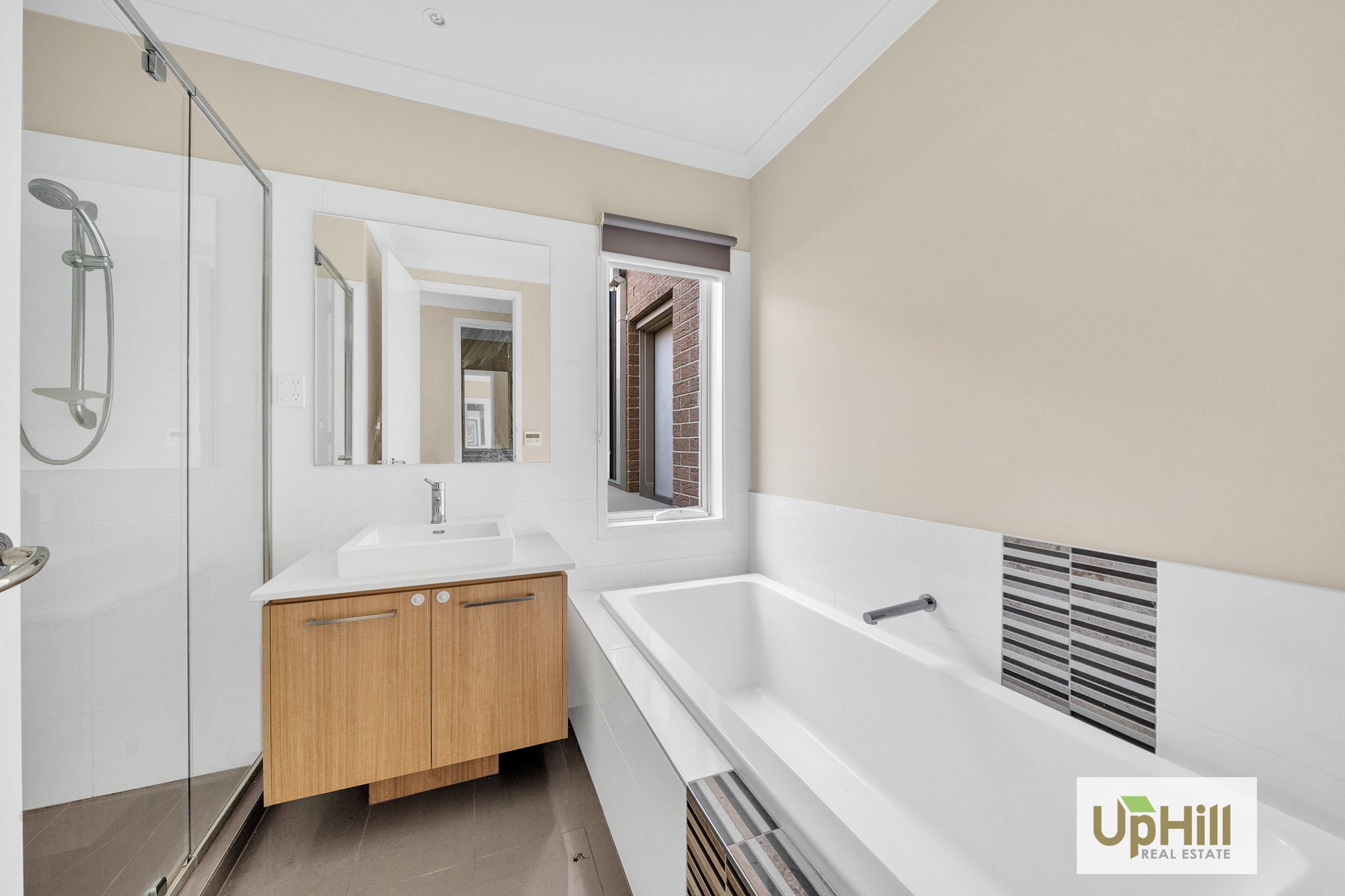 6 Rhynhurst Street, Clyde North - Thumbnail 6