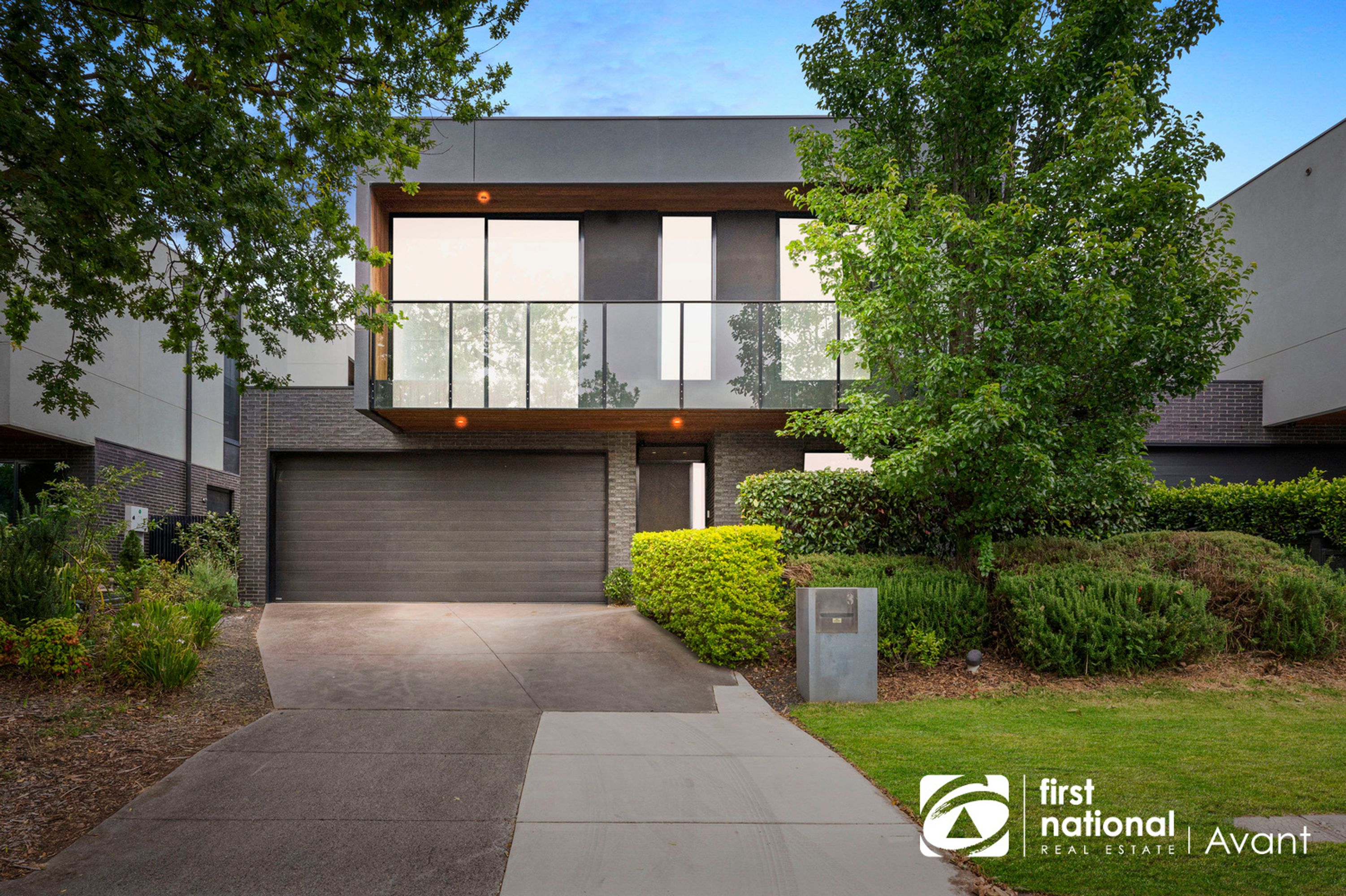3 Lower Drive North, Kew - Thumbnail 2