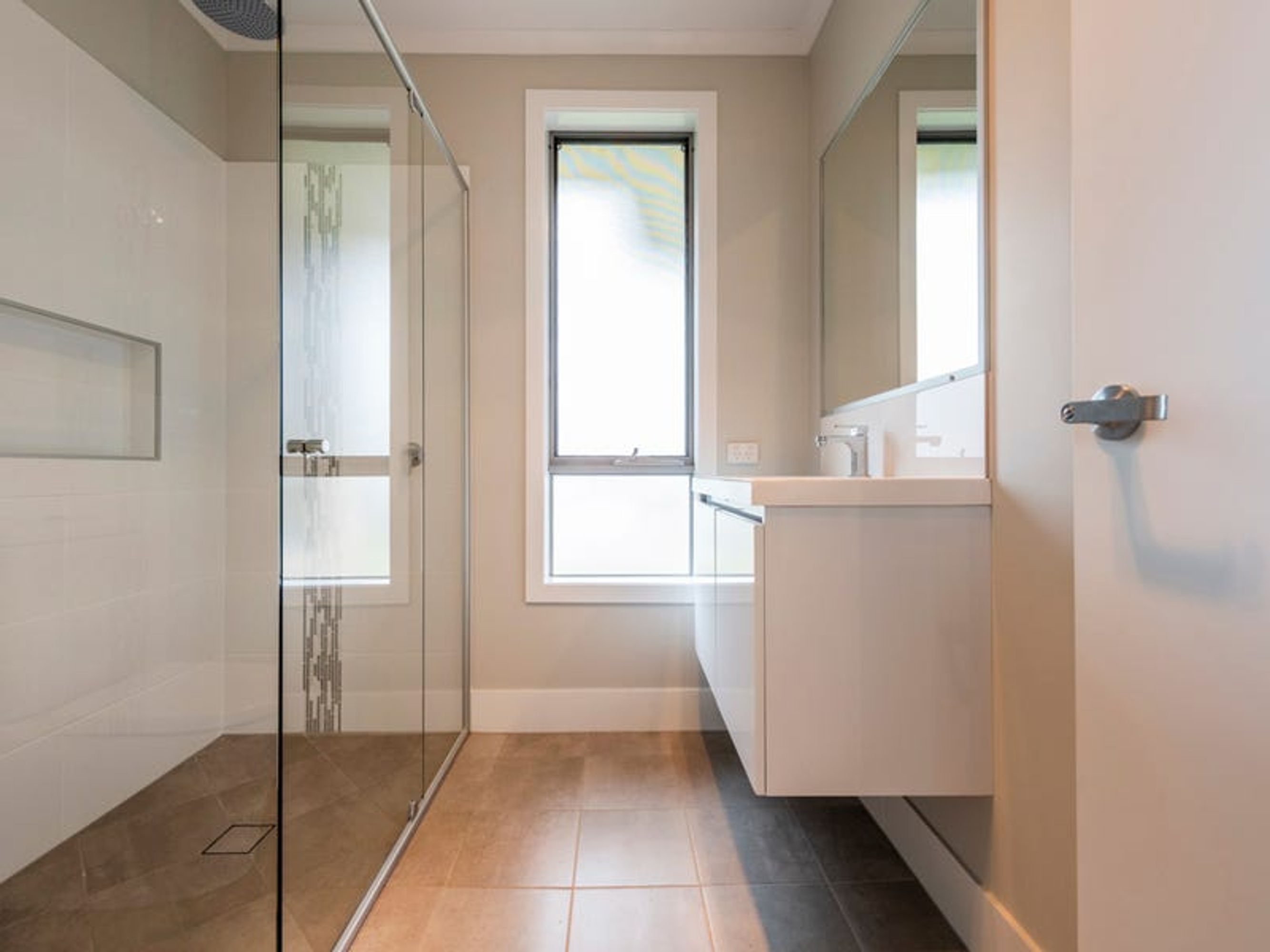 1A Rivertop Crescent, Junction Hill - Thumbnail 8