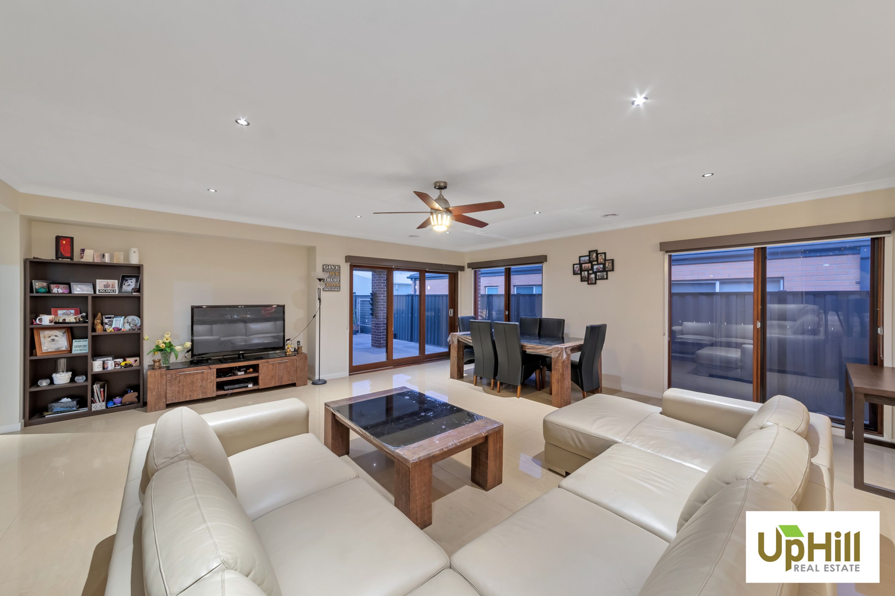 37 PALOMINO AVENUE, Clyde North - Thumbnail 8