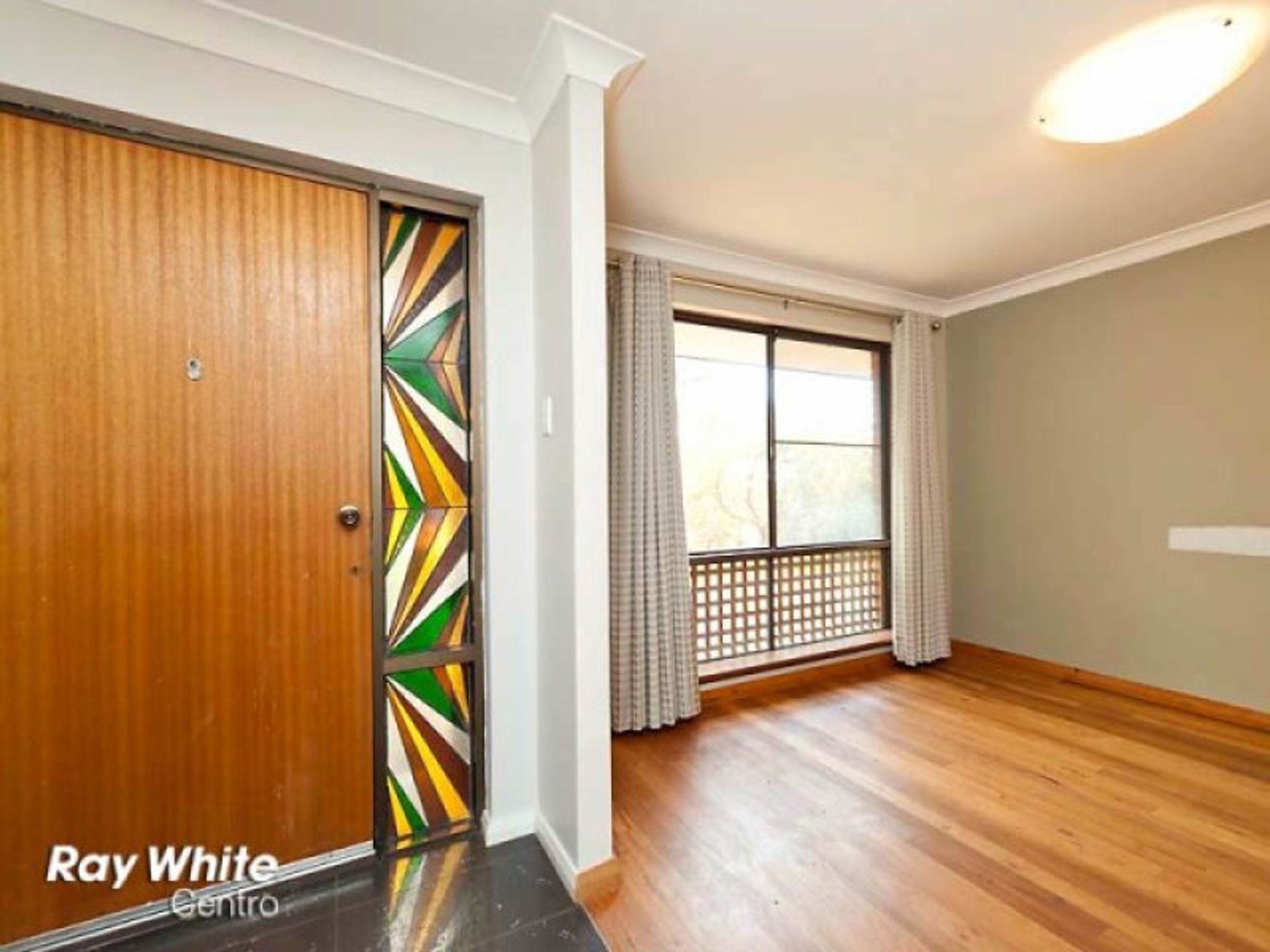 143 Glengarry Drive, Duncraig, WA 6023, Duncraig - Thumbnail 2