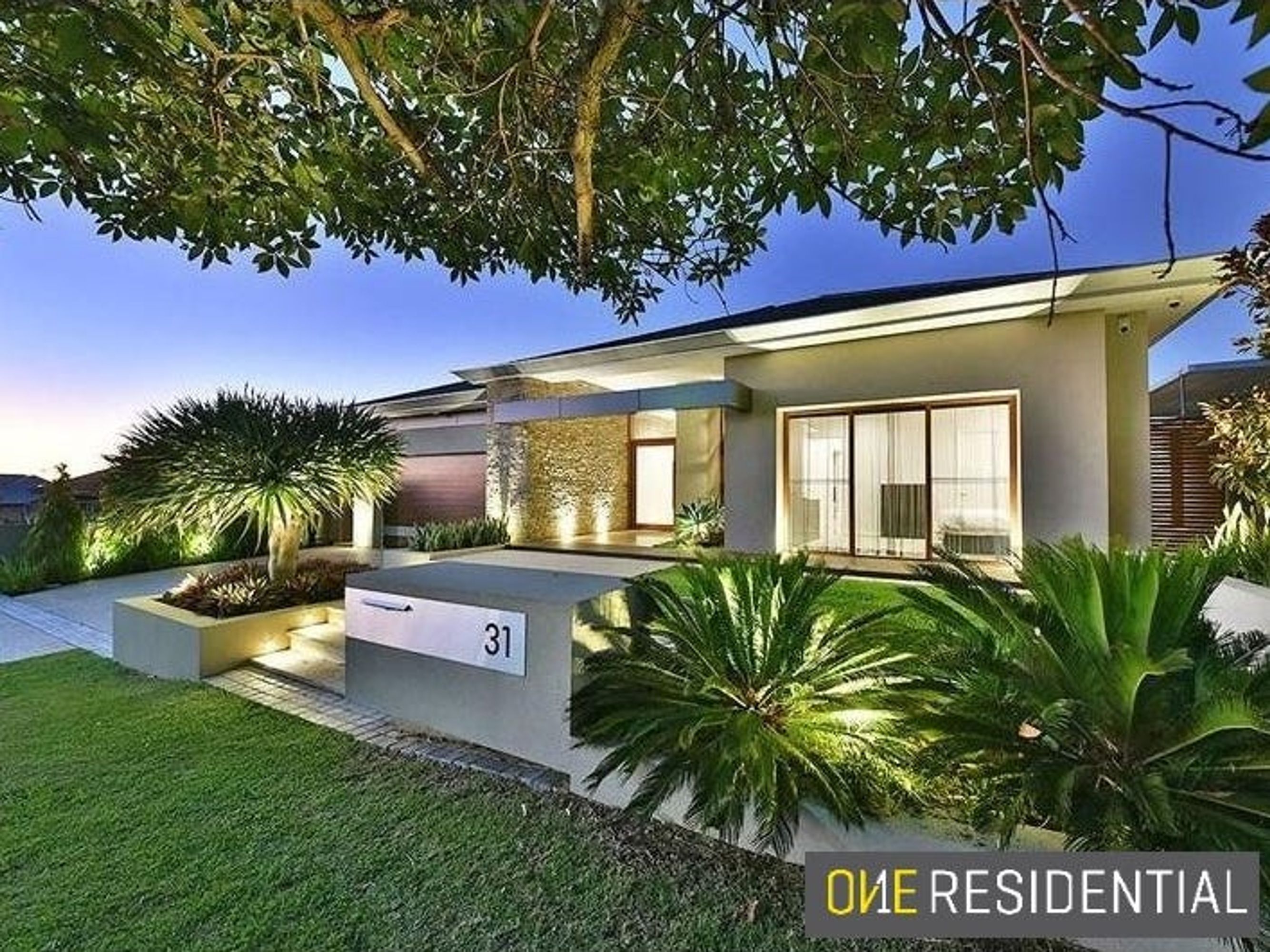 31 Beach Street, Bicton - Image 1