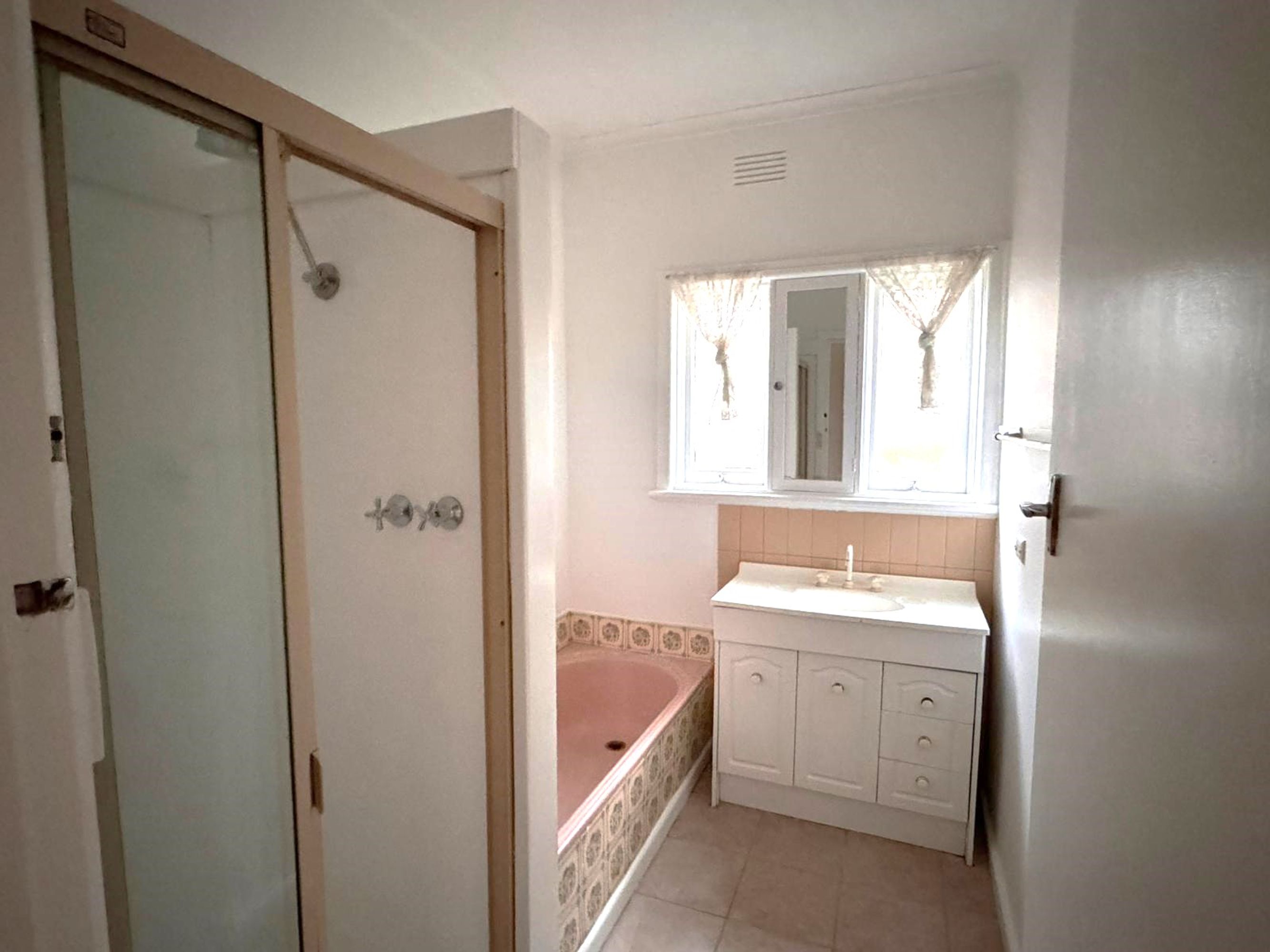 21 Arnold Street, Sunshine West - Thumbnail 8
