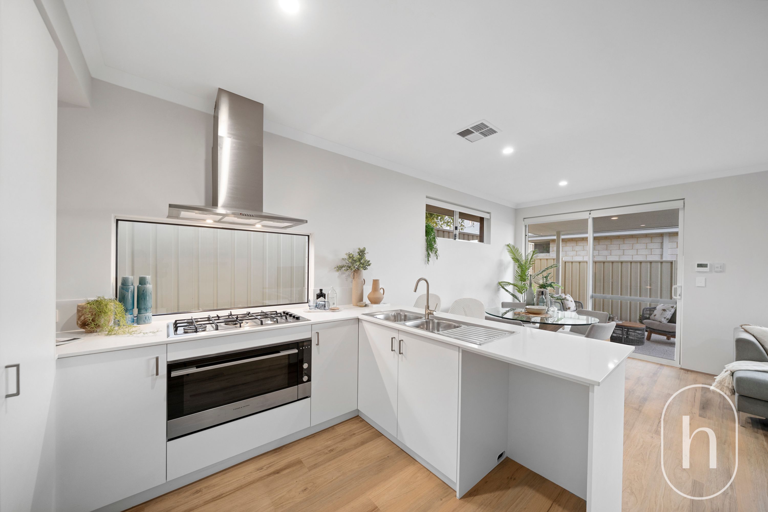 58 SANDALFORD DRIVE, Beldon - Thumbnail 5