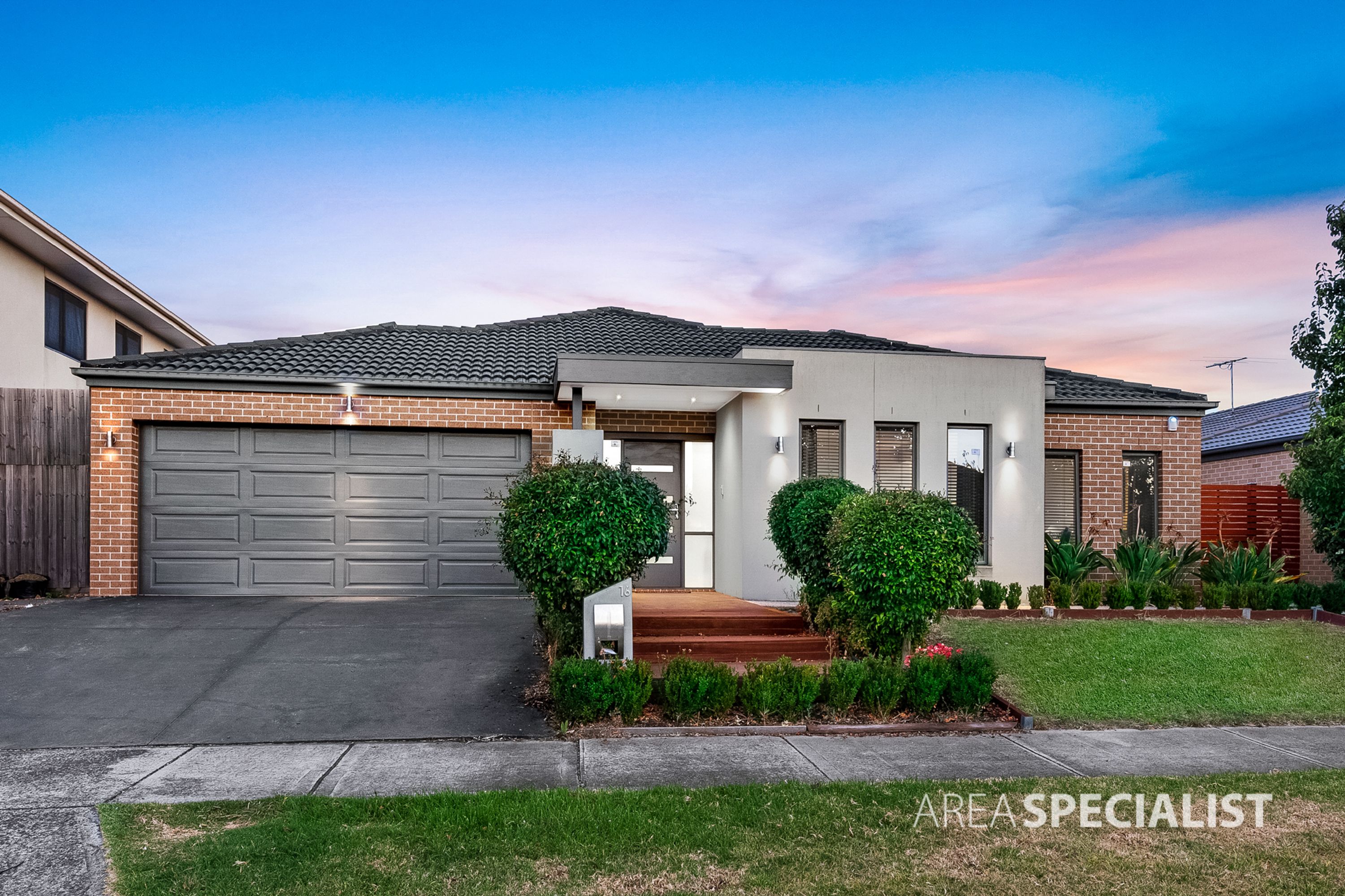 16 Hemsley Drive, Deer Park VIC 3023, Deer Park - Thumbnail 2