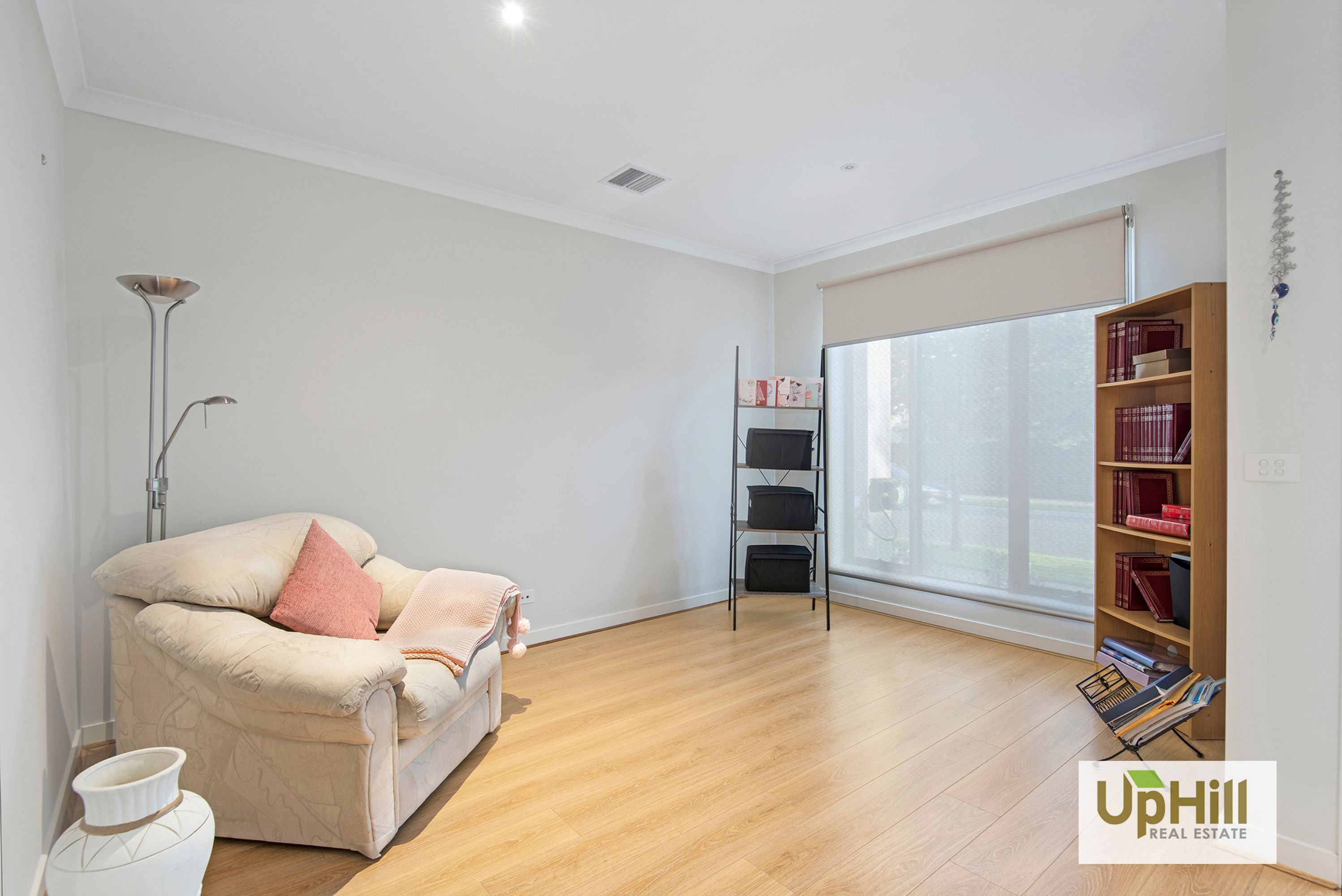 21 Lonarto Avenue, Clyde North - Thumbnail 4