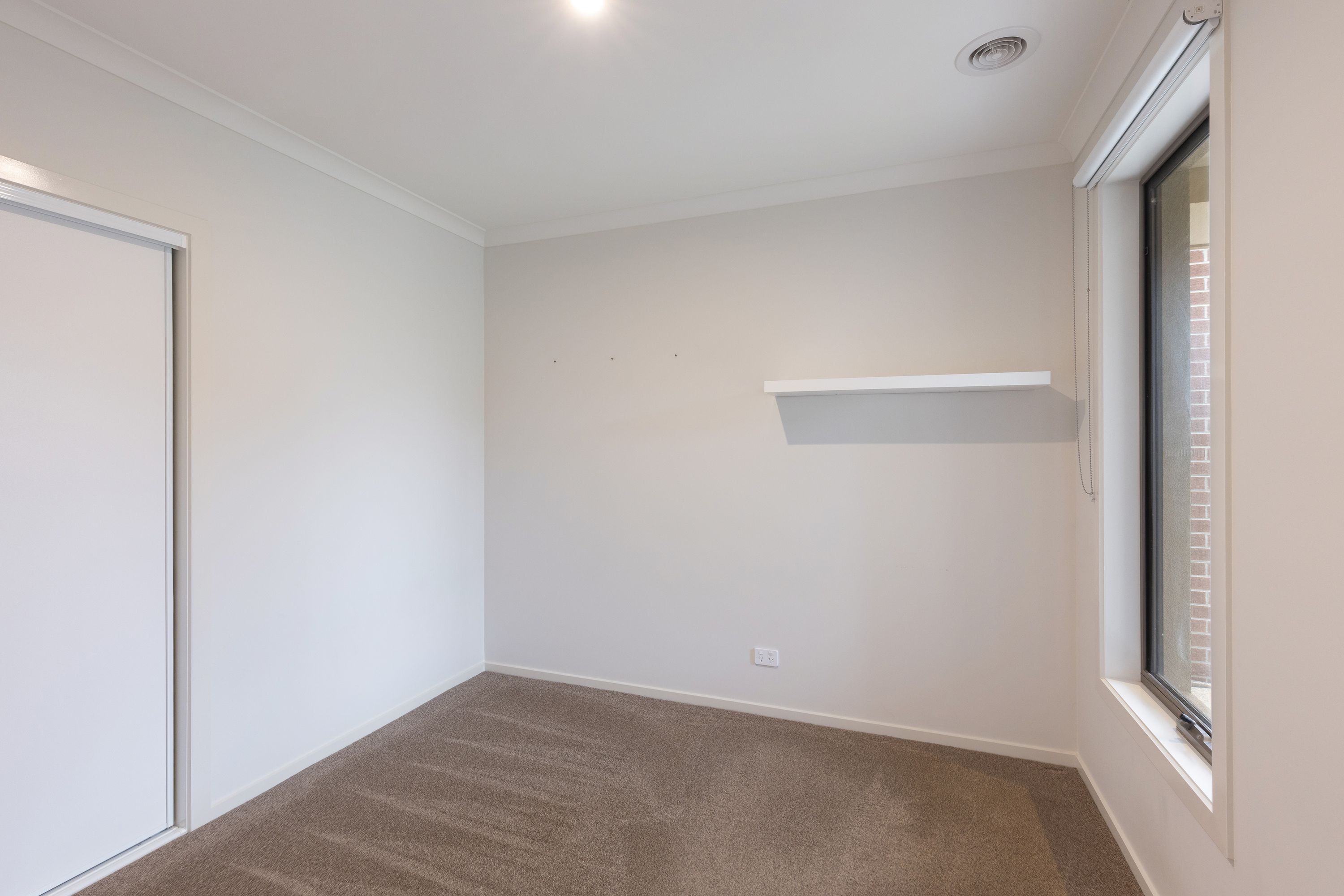14 Yellowbox Drive, Keysborough - Thumbnail 2