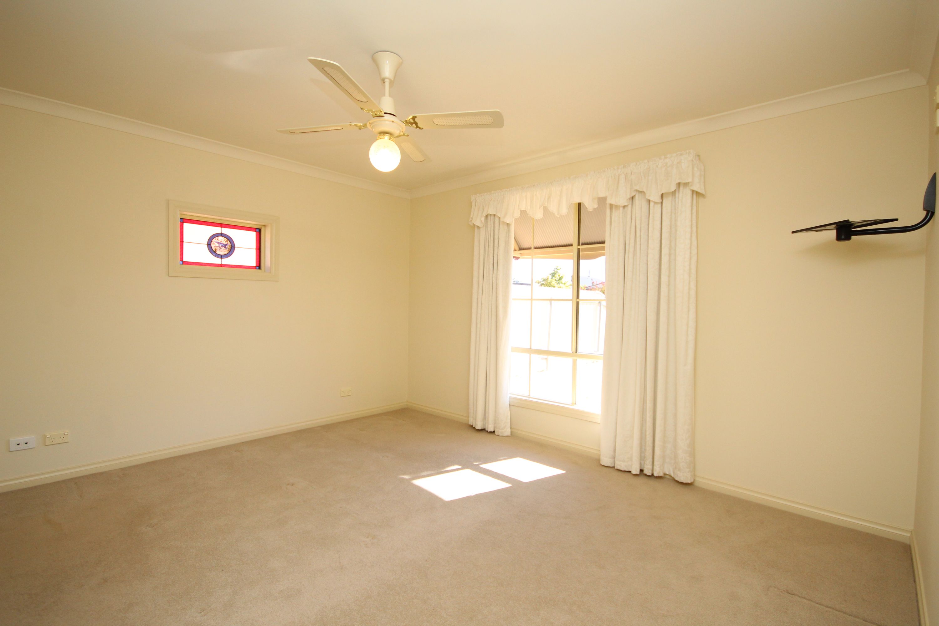 5 Burnett Street, Horsham VIC 3400, Horsham - Thumbnail 7