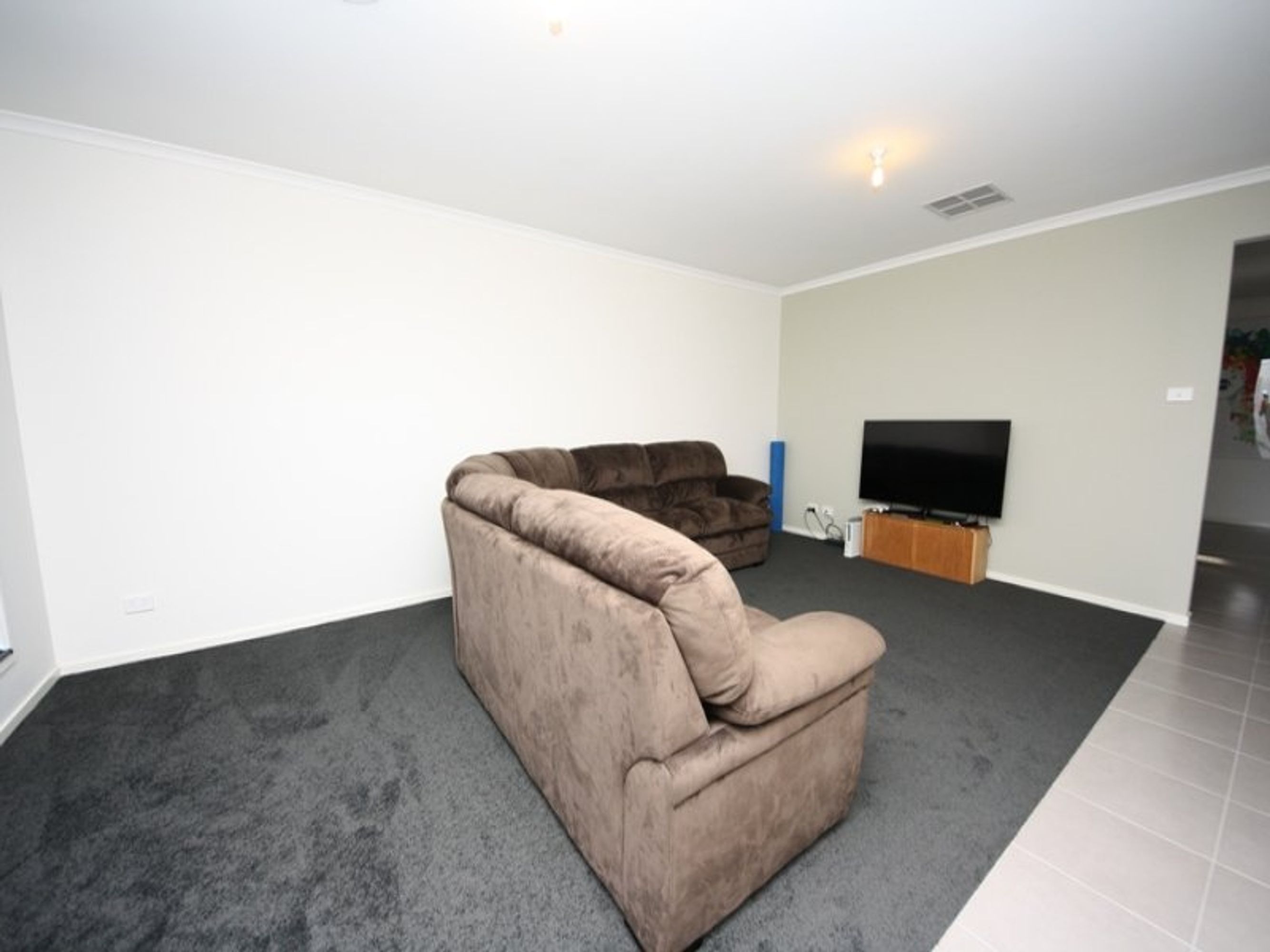 14 Arthur Drive, Horsham VIC 3400, Horsham - Thumbnail 2