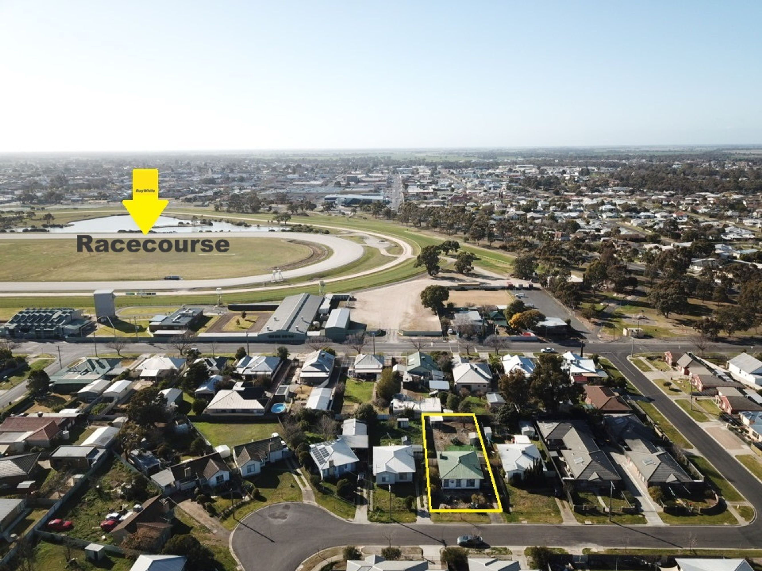 8 Elizabeth Street, Horsham VIC 3400, Horsham - Thumbnail 2