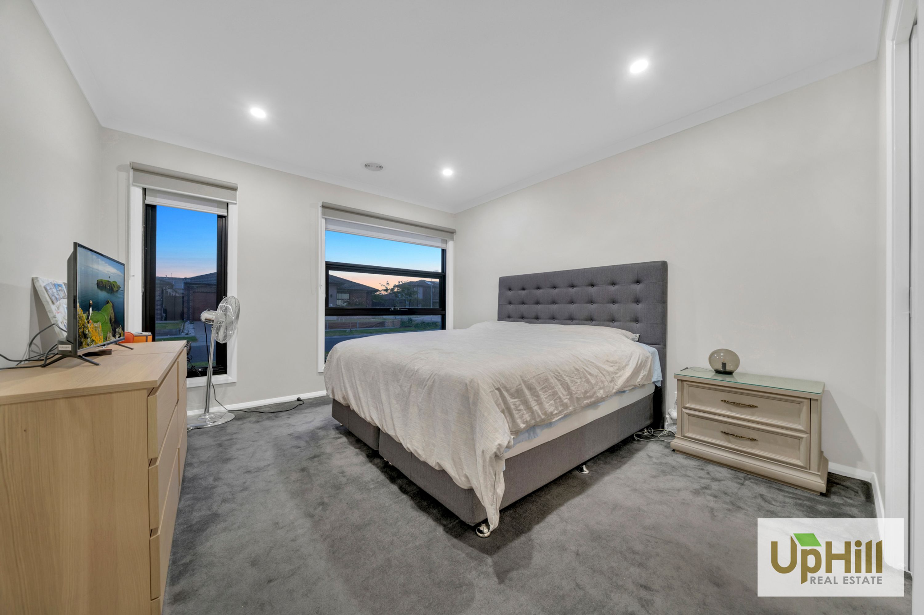 79 Moxham Drive, Clyde North - Thumbnail 2