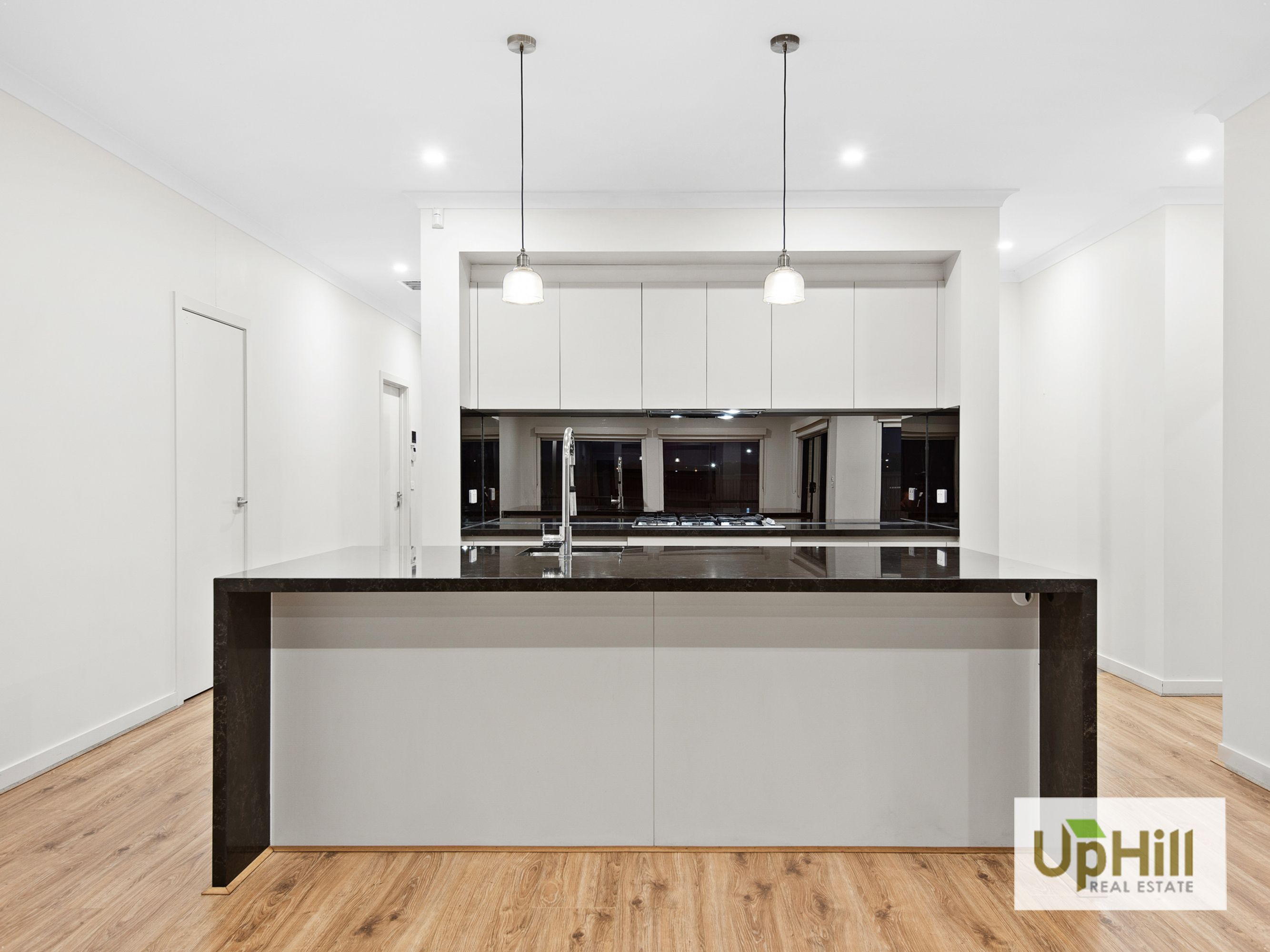 43 Cottongrass Avenue, Clyde North - Thumbnail 8