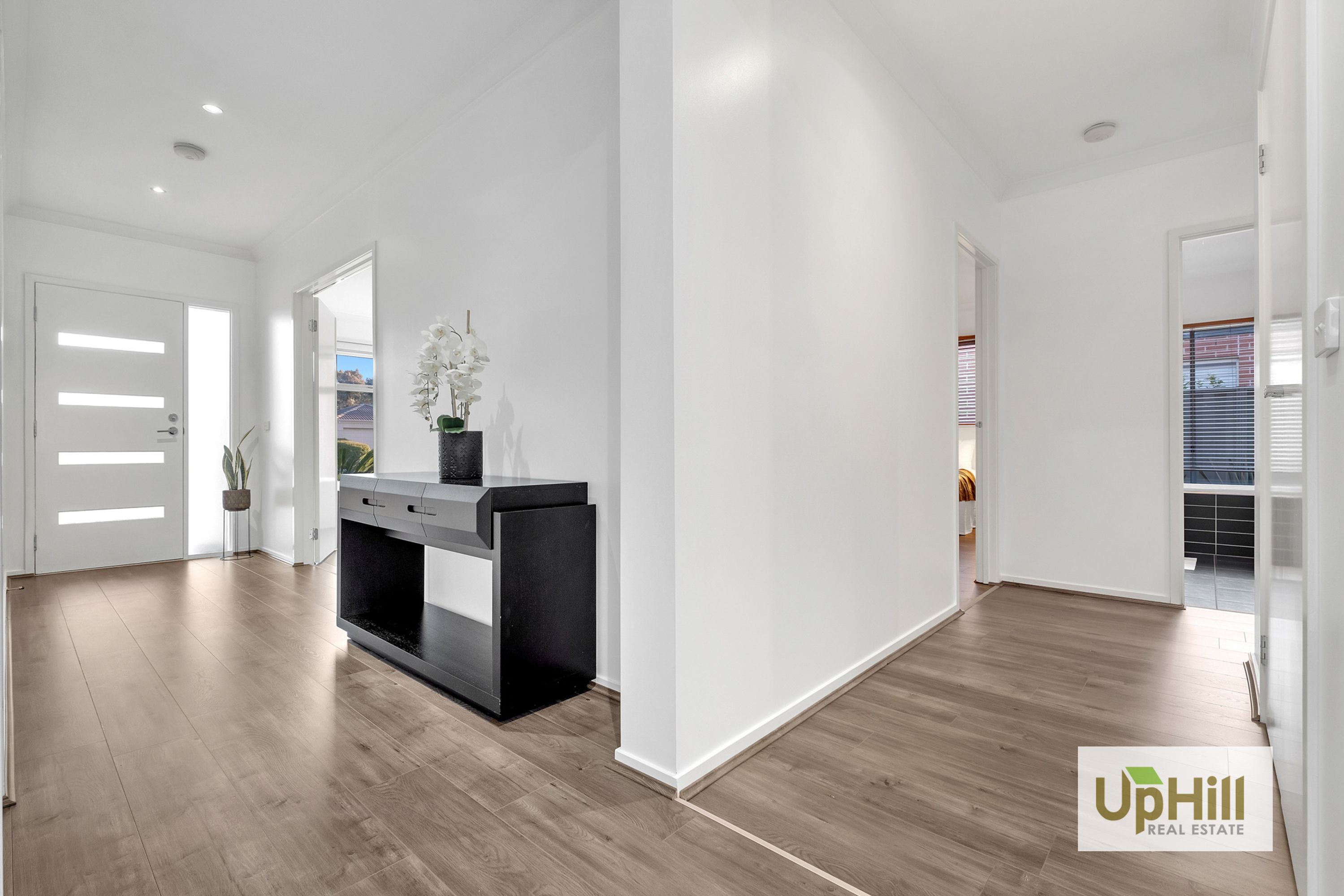 30 Bradford Drive, Cranbourne East - Thumbnail 5