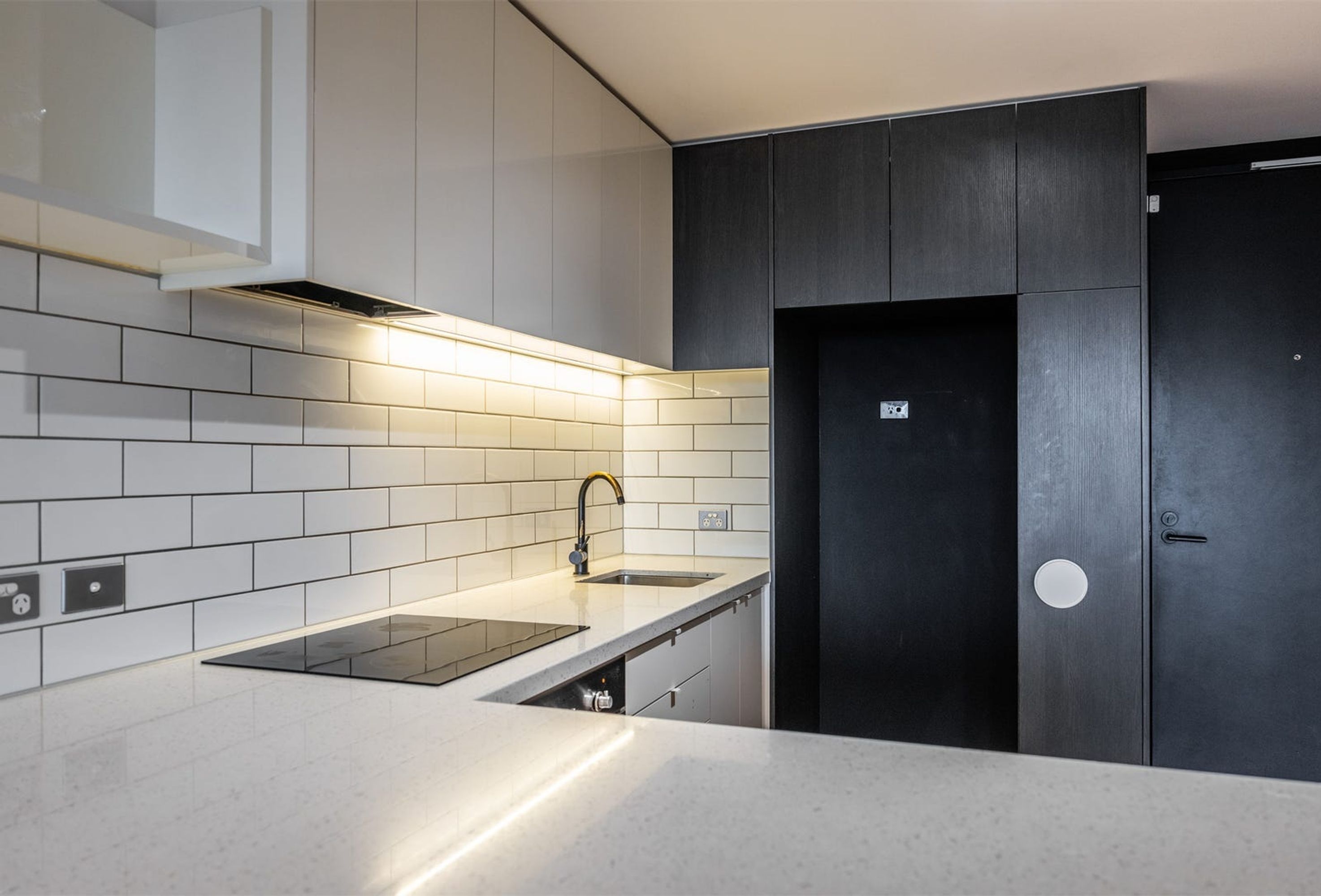 710/83 Flemington Road, North Melbourne - Thumbnail 5