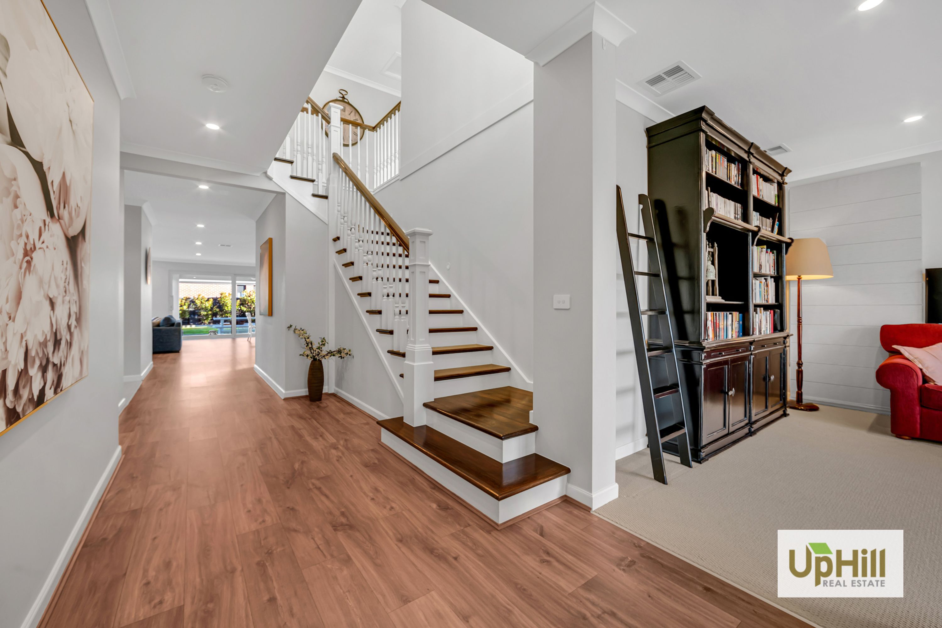 4 Salamanca Drive, Clyde North - Thumbnail 2