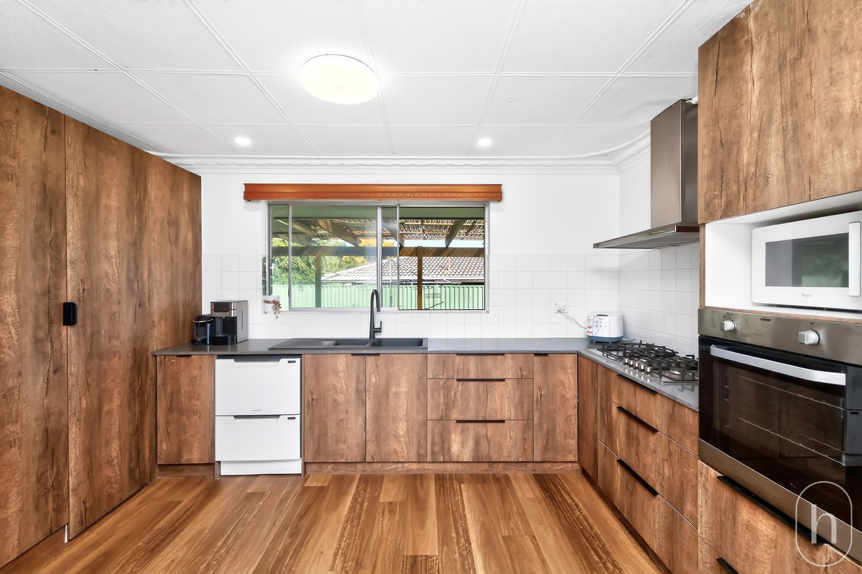 6 Trevithick Close, Stirling - Thumbnail 8