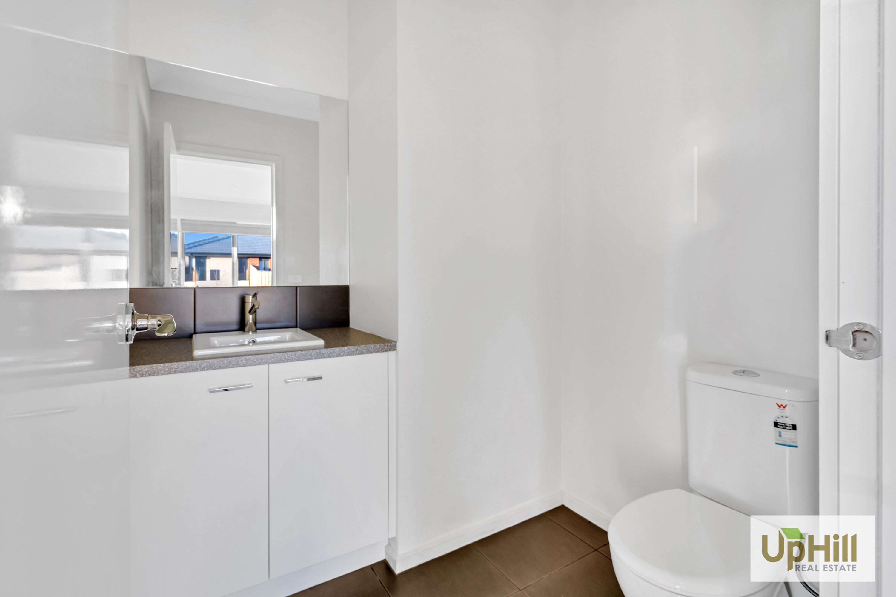 19 ELISTON AVENUE, Clyde - Thumbnail 7
