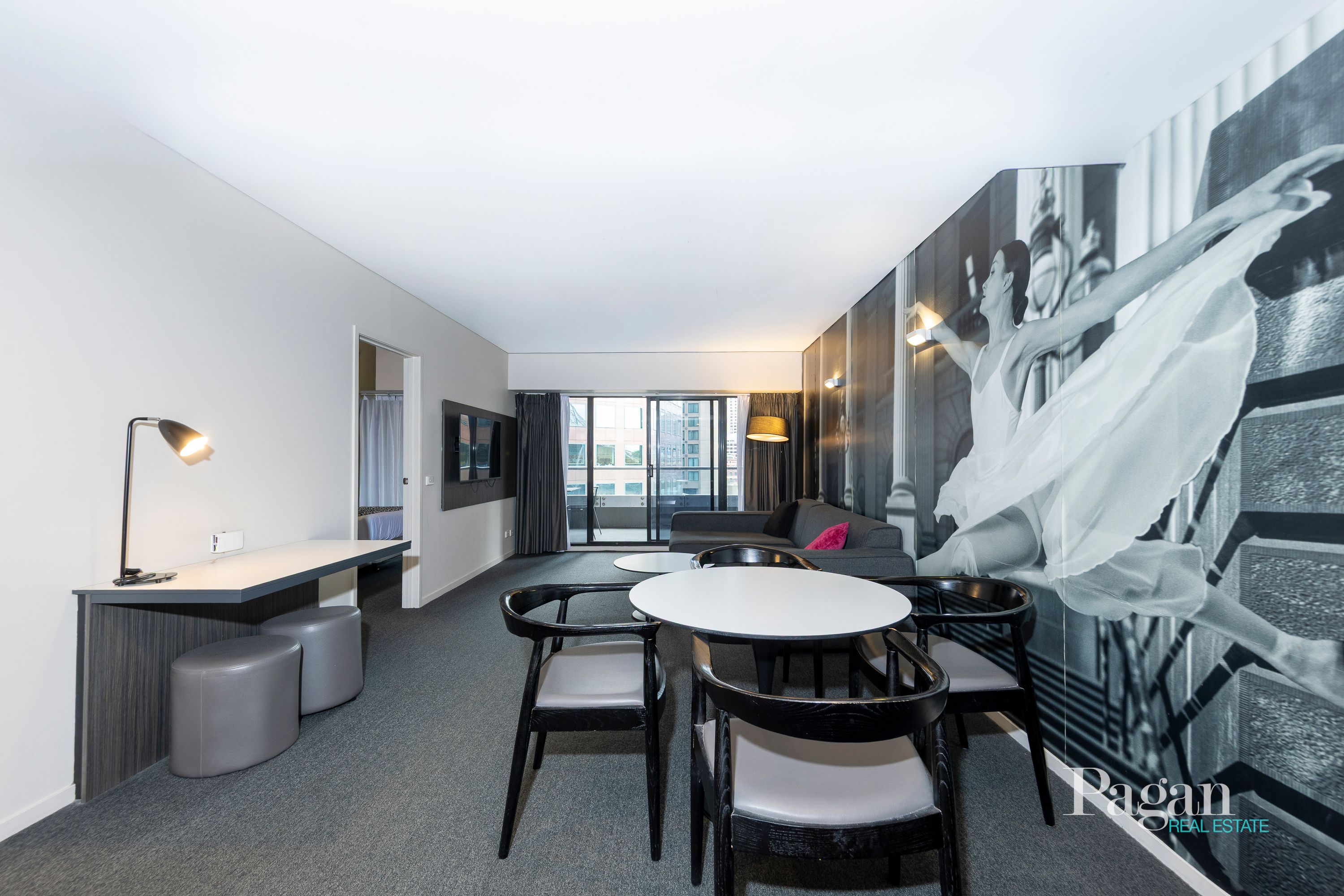 802/31 City Road, Southbank - Thumbnail 2