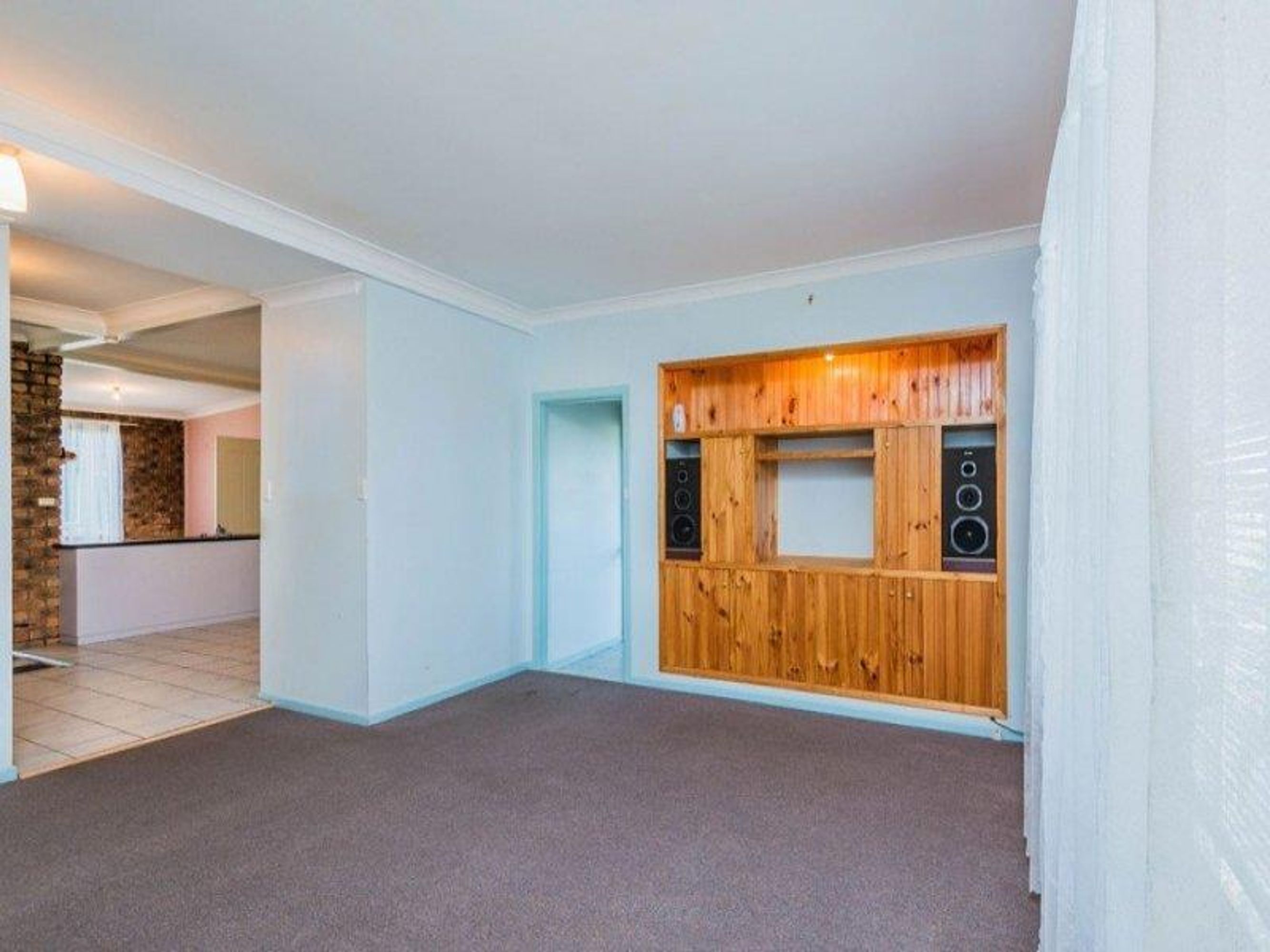 1 Mossberry Avenue, Junction Hill - Thumbnail 5