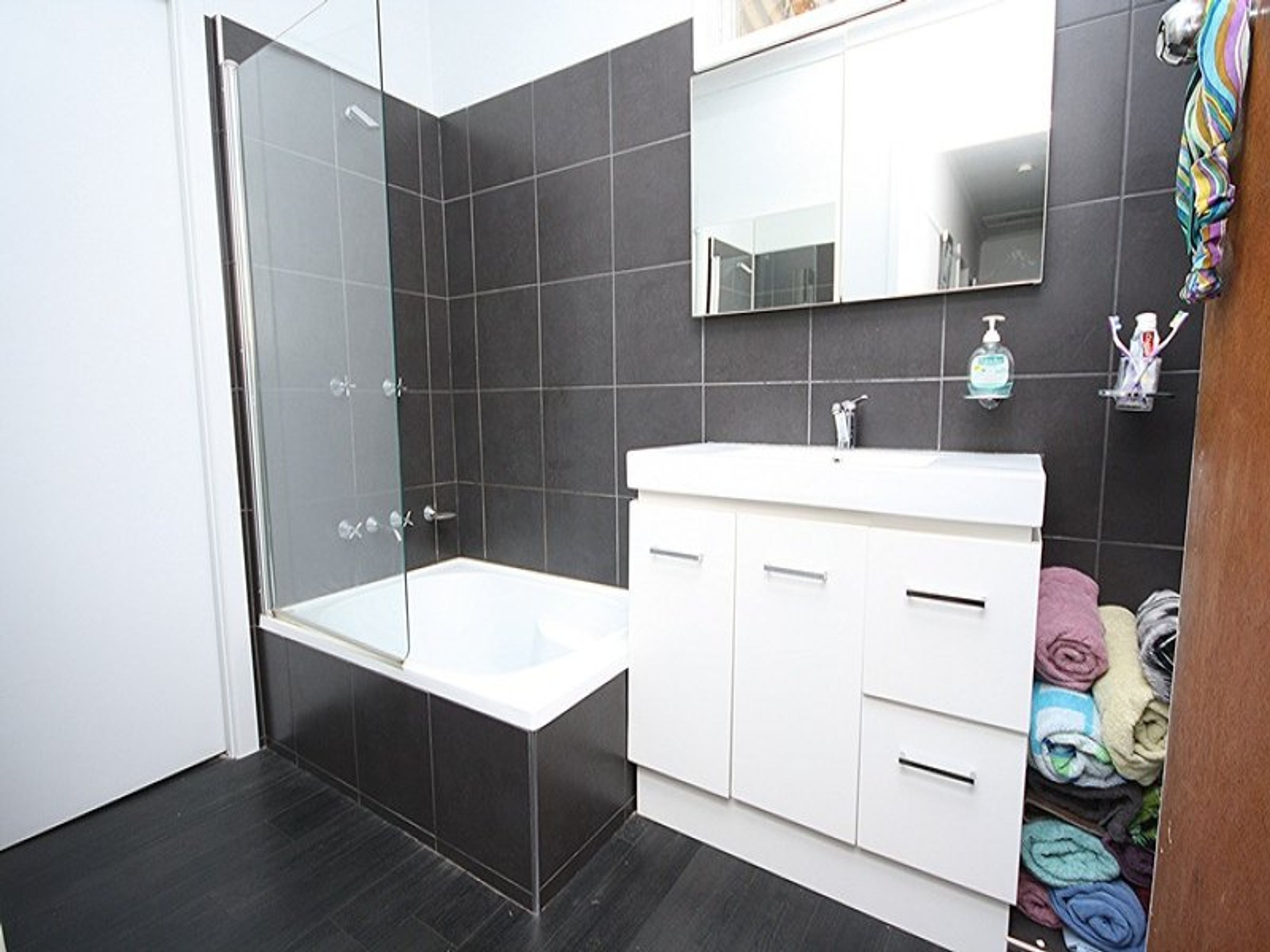 12 Langlands Street, Horsham VIC 3400, Horsham - Thumbnail 6